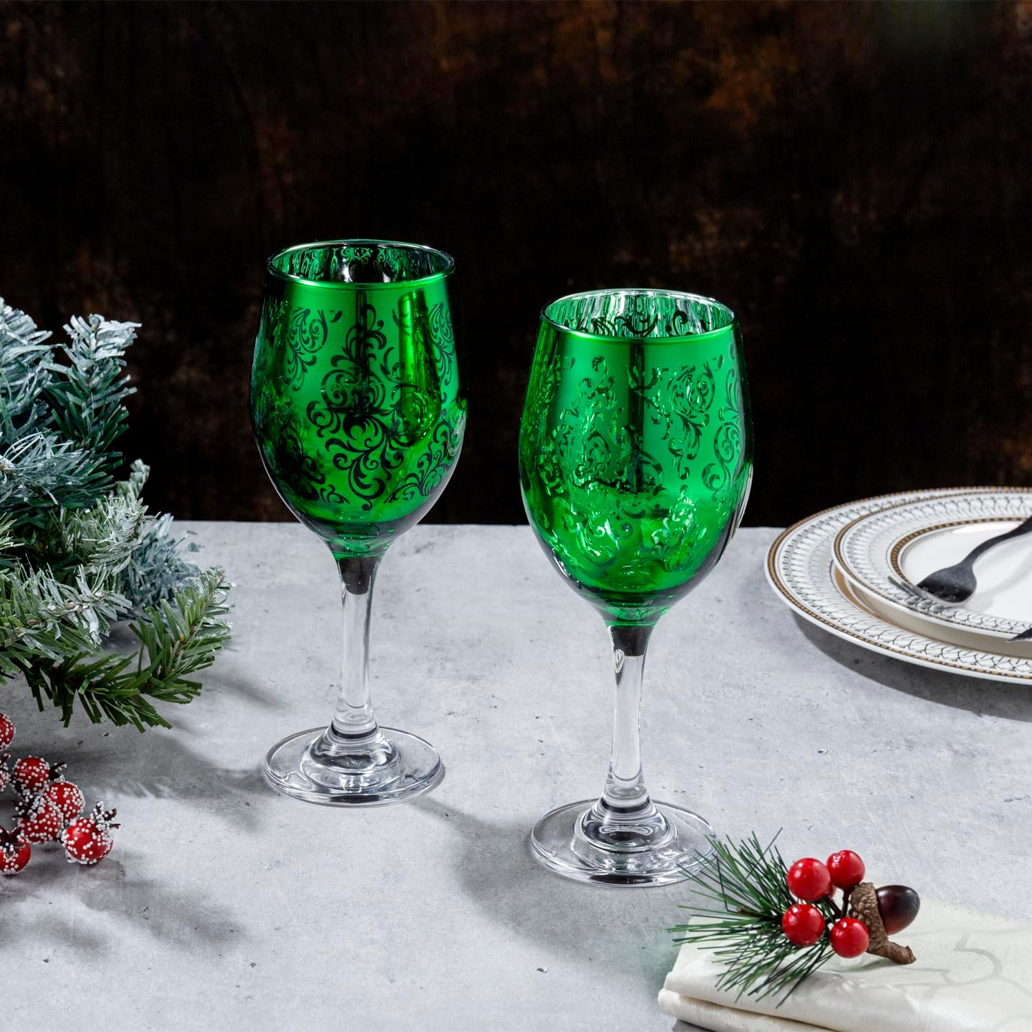 MyGift 10 oz Stemmed Wine Glass Glassware Duo with Green Mirror Finish Etched in Baroque Pattern, Elegant Wine Drinking Glasses for Dinner Party, Wedding, Set of 2