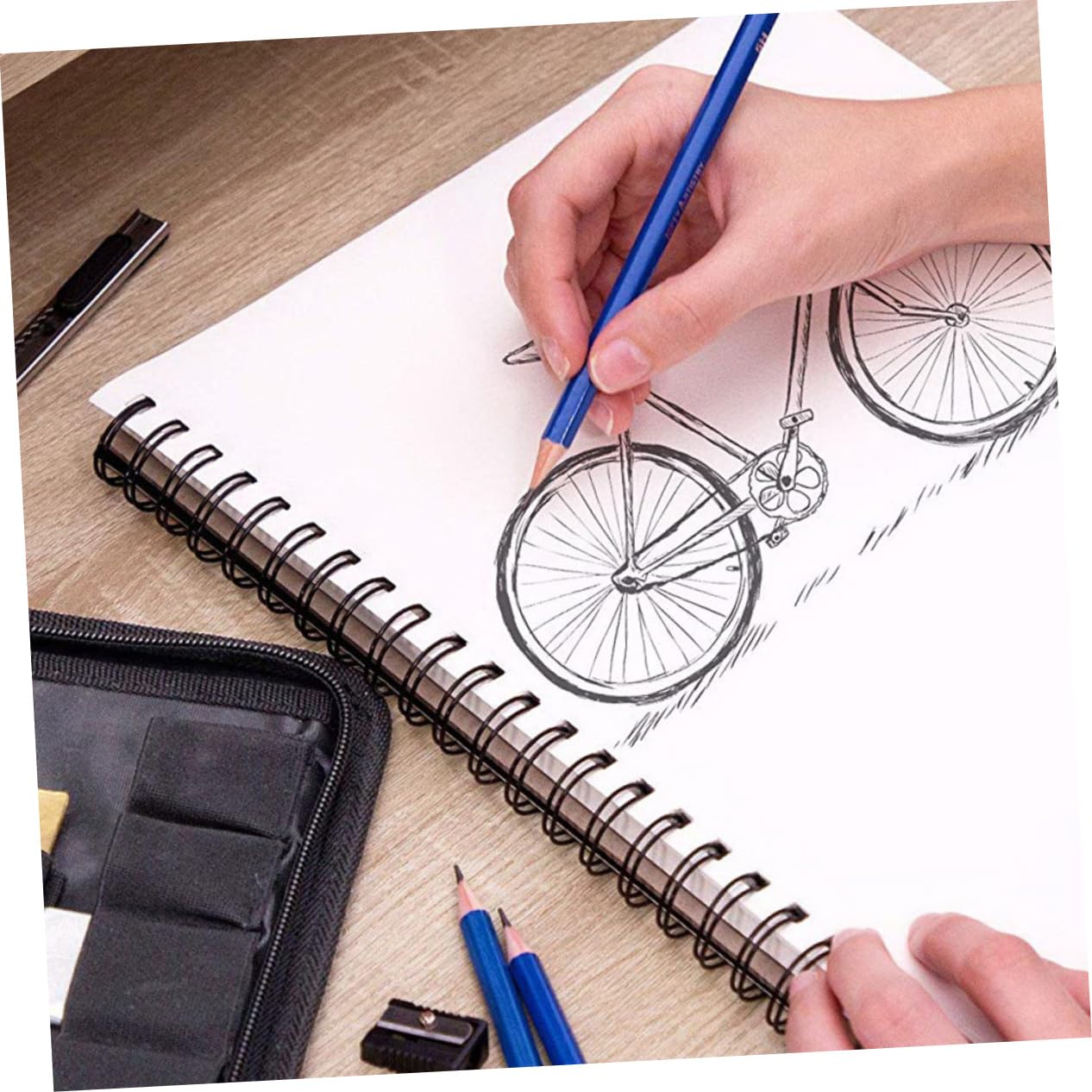 DIYEAH Kit de Dessin Pratique 72 Pièces Crayons de Couleur en Bois