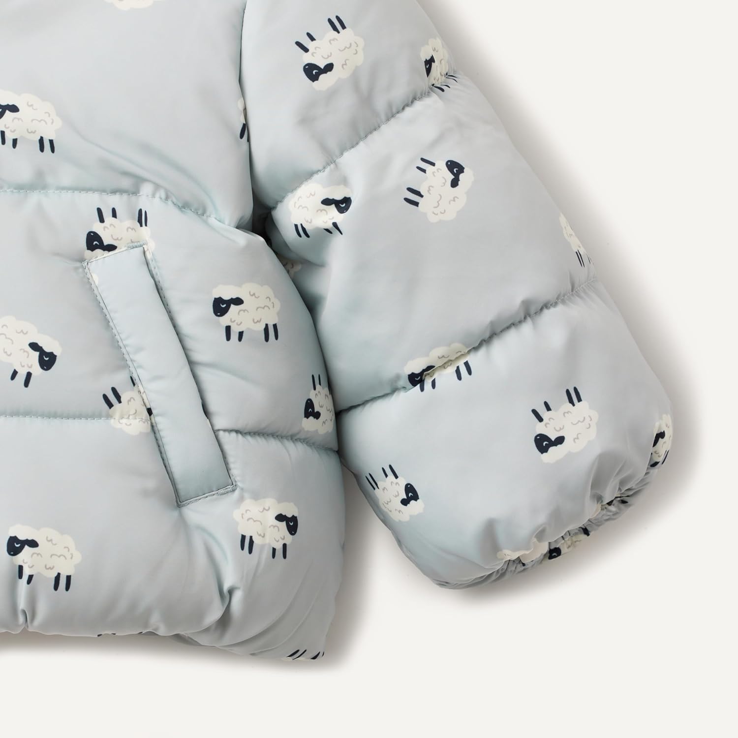 Amazon Essentials x Sofia Grainge Babies, Toddlers, and Boys' Water-Resistant Hooded Puffer Jacket - Image 4