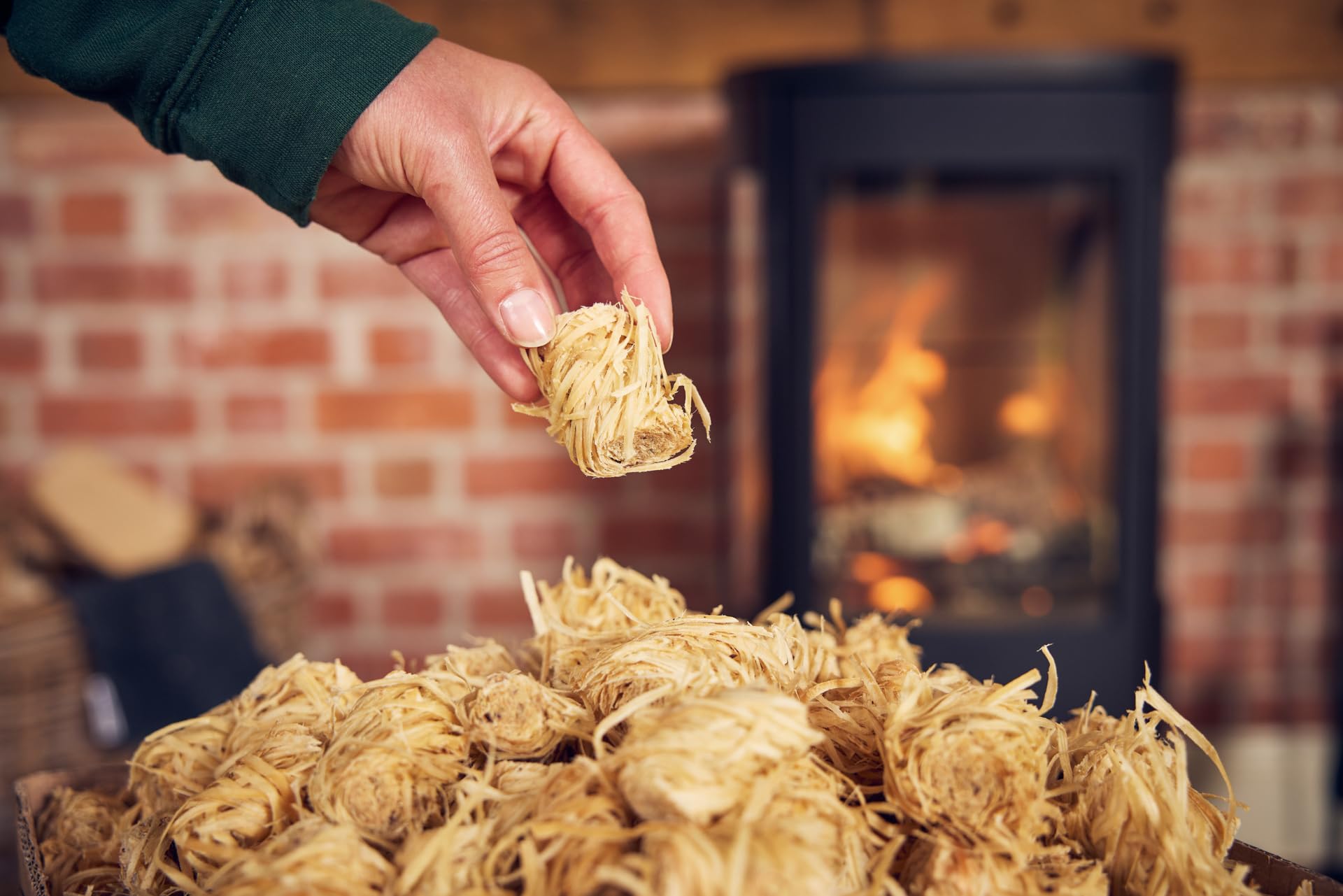 Flamers Natural Wood Wool Firelighters 200 Value Pack – Fire Lighters for Wood Burner, Open Fires and Fireplaces – BBQ starter – Fires starters- Made by us in the UK — view 6