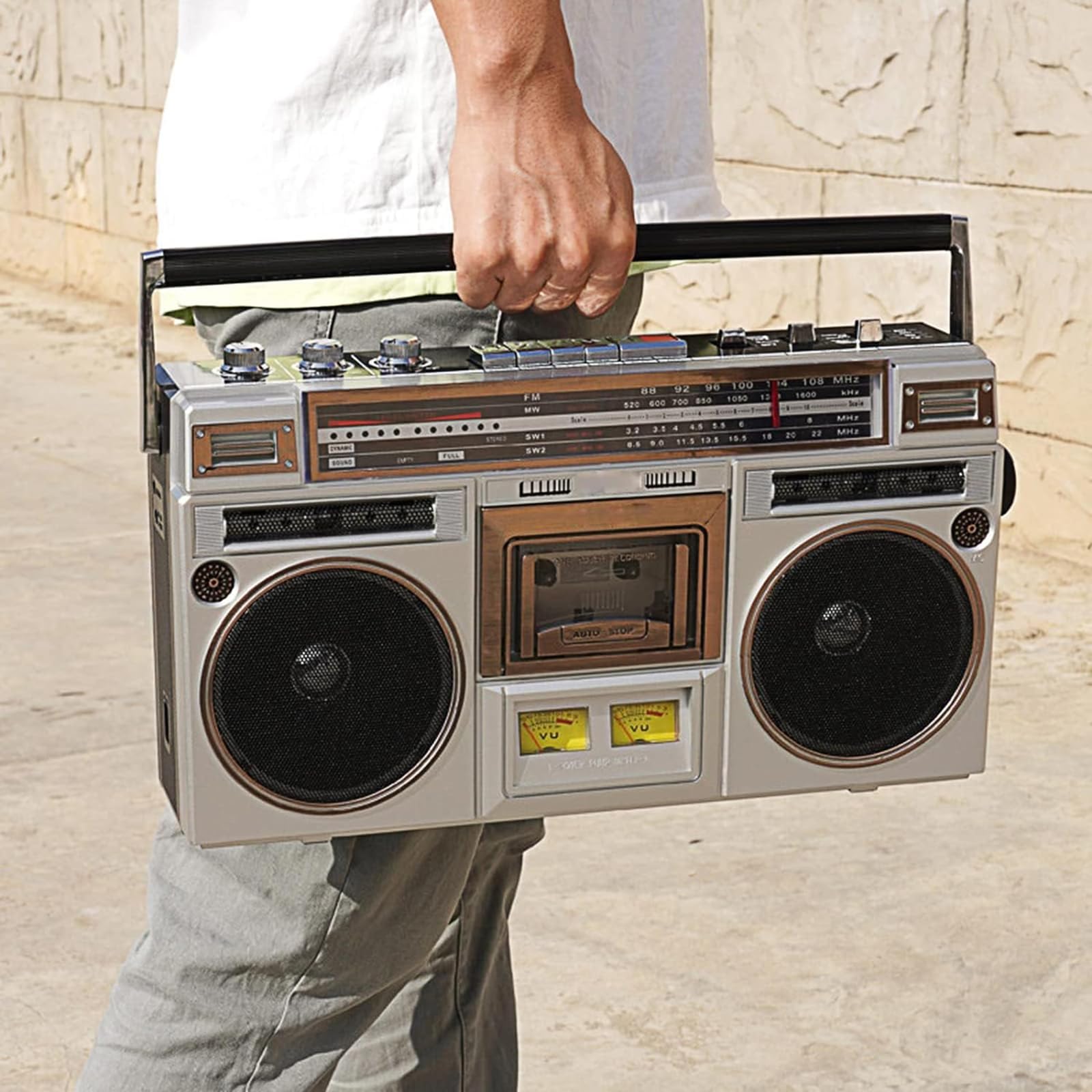 Lettore CD a cassette retrò - Stile classico anni '80 con radio FM e DAB + - ideale per famiglie, scuole, ristoranti vintage