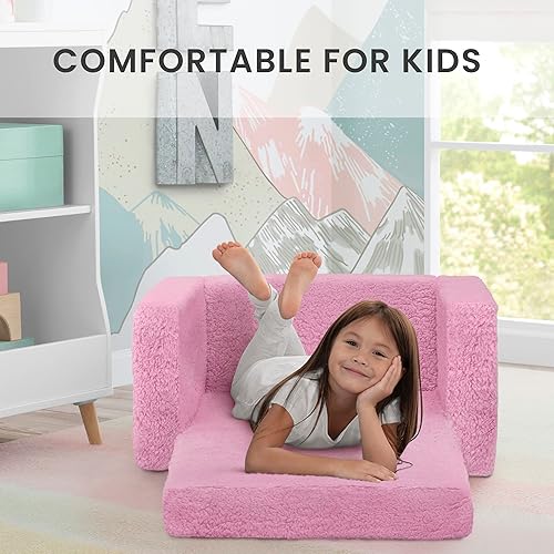 Miniatura 4 de Delta Children Cozee - Silla convertible 2 en 1 de sherpa abatible para niños, color rosa Rosa,Gris,https://www.amazon.com/dp/undefined