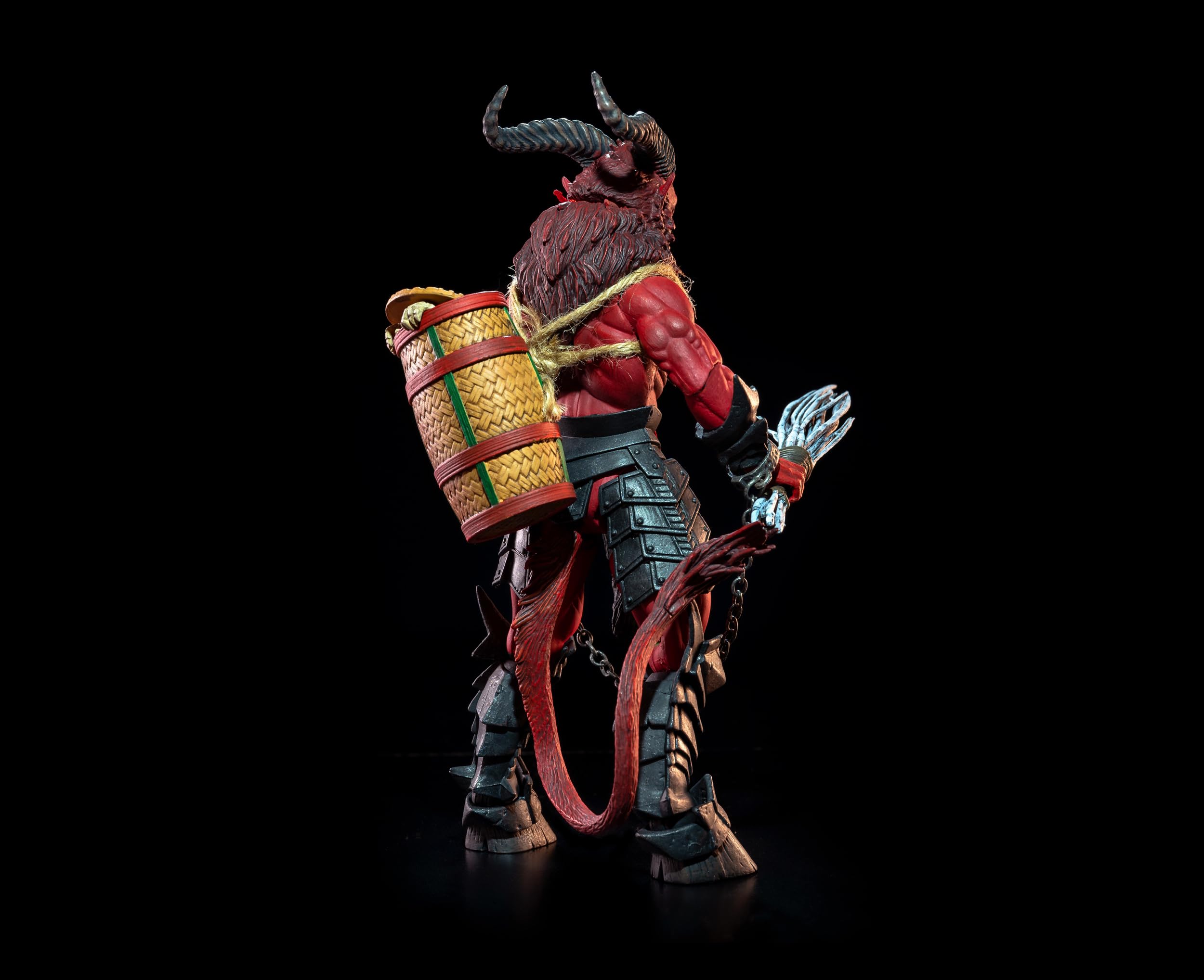 Amazon.com: Four Horsemen Figura Obscura Red Krampus Retailer