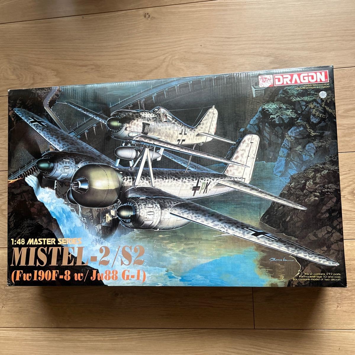 ドラゴン1/48 ミステル-2/ S2 Amazon.co.jp: ドラゴン 1/48 ミステル-2/S2 Fw190F +Ju88 は : おもちゃ