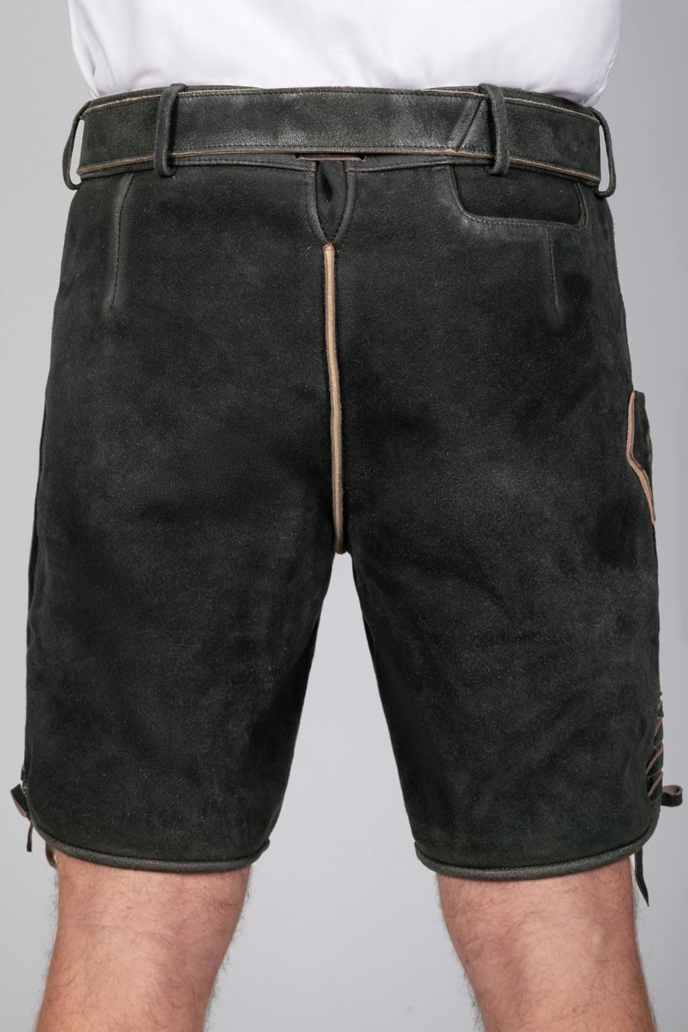 Edelnice Trachtenmode Kurze Wildbock Lederhose Friedl dunkel mit gruener Stickerei