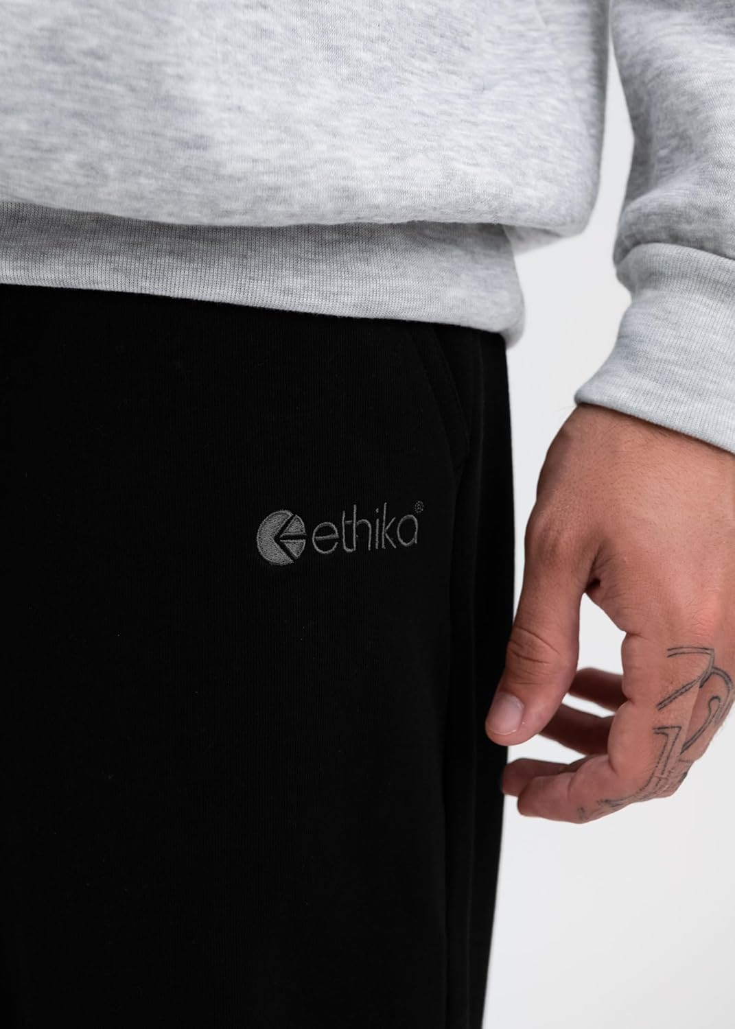 Ethika Men's Raw Edge Sweatpant | Black - Image 2