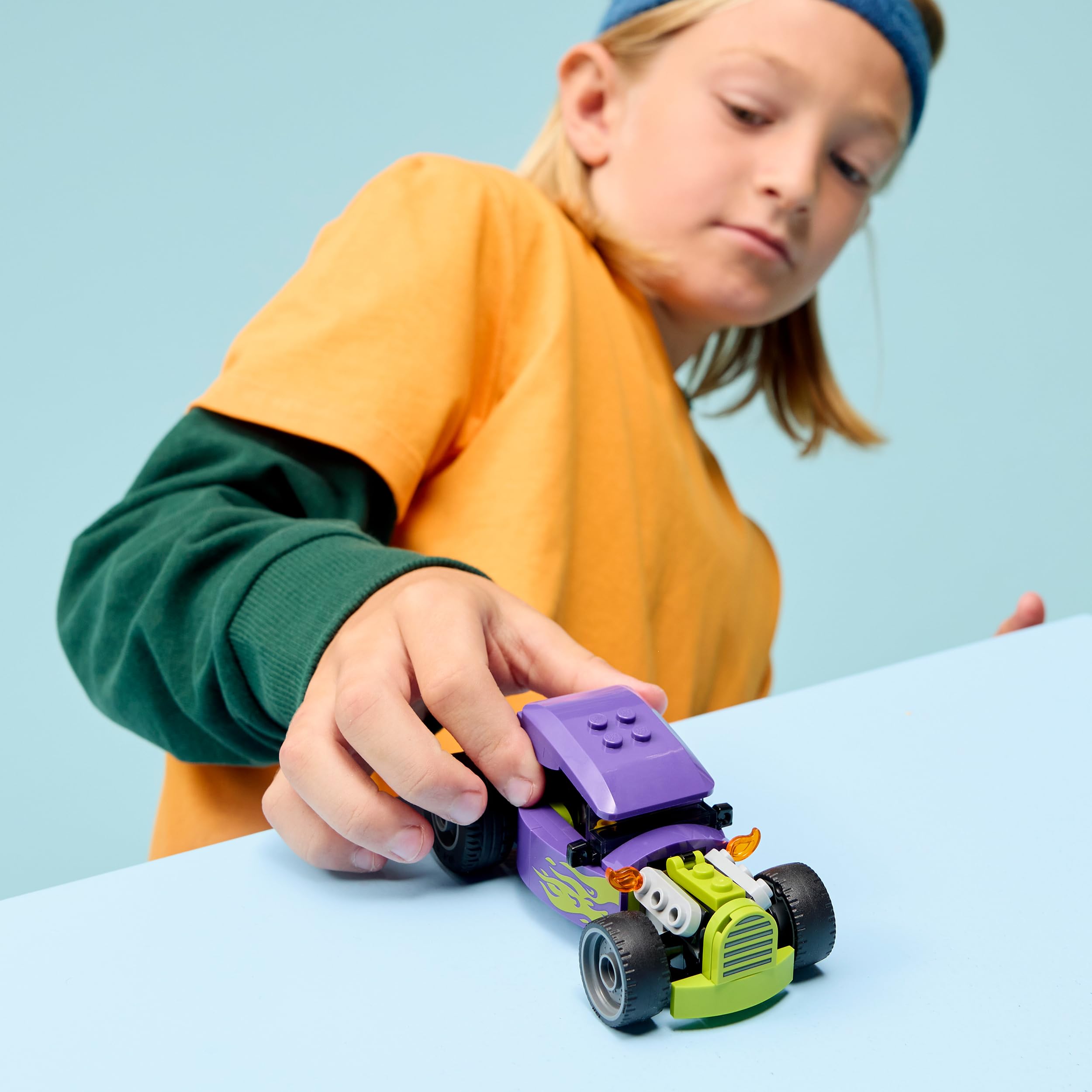 Image secondaire de LEGO City Hot Rod - Voiture de Course avec Minifigurine et Toit Relevable