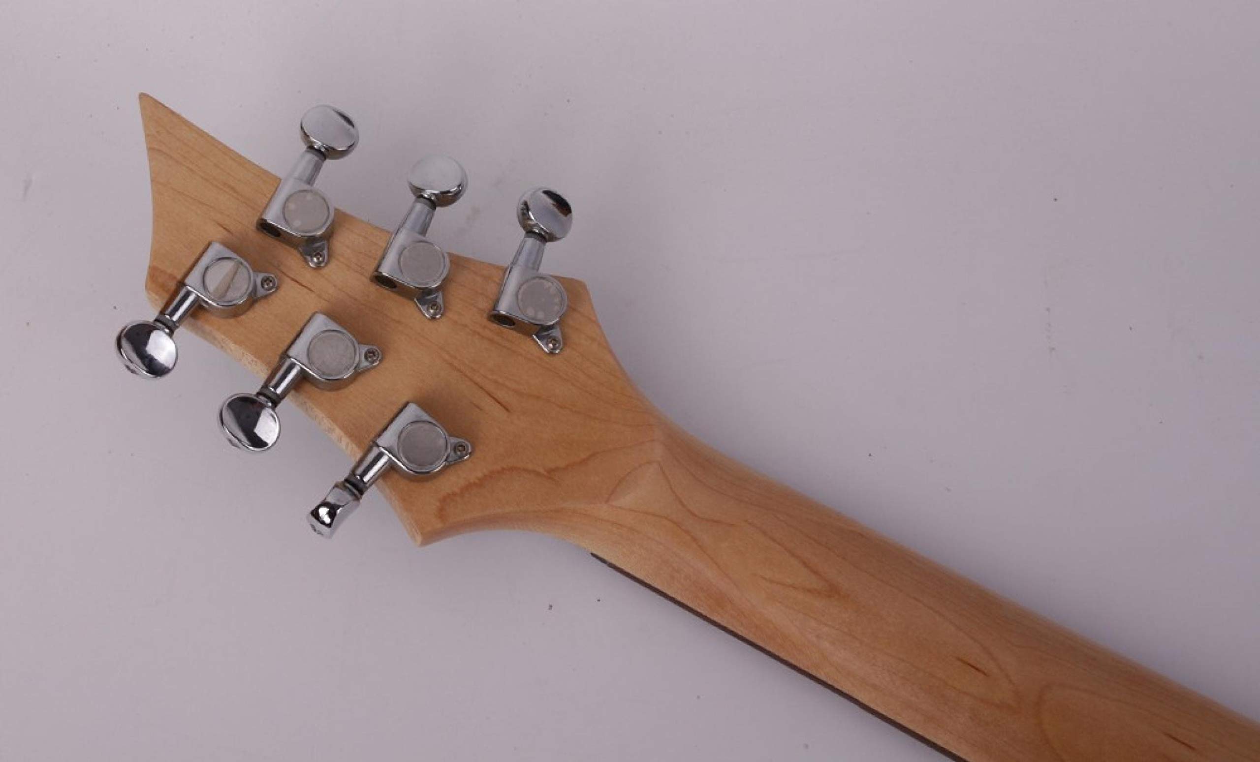 Chitarra elettrica silenziosa incorporata effetto portatile da viaggio nera