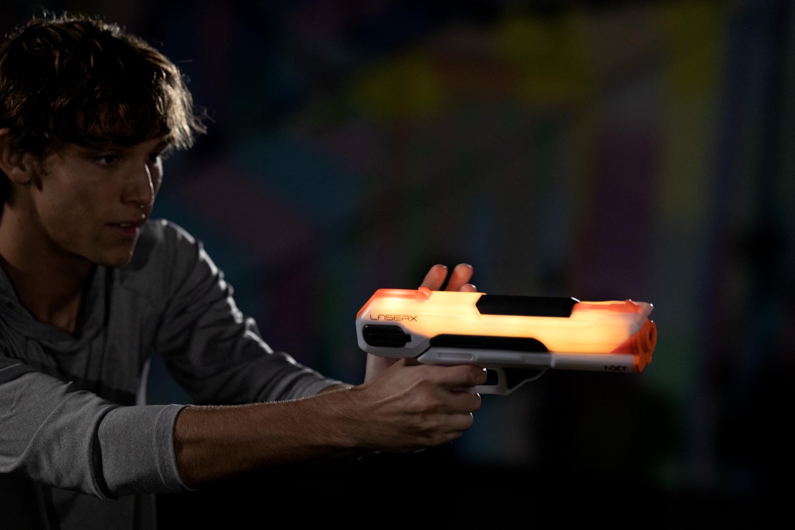LaserX Ultra NXT Blasters à Piles, système avancé d'étiquette Laser Domestique conçu pour Le Jeu interactif, Comprend Deux Blasters High-Tech, pour Jeux Laser tag, Compatible avec Tous Les systèmes