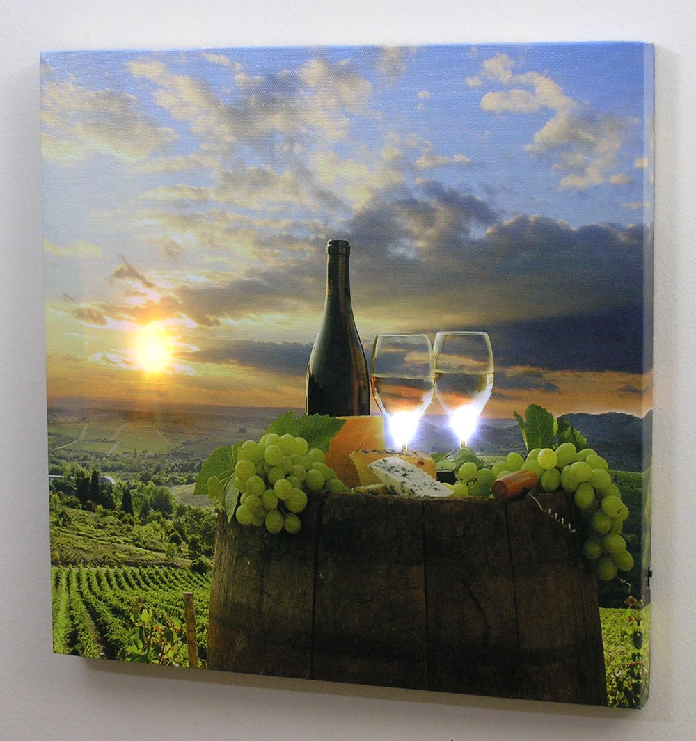 BANBERRY DESIGNS Tuscan Wall Art LED Canvas Print with a Vineyard