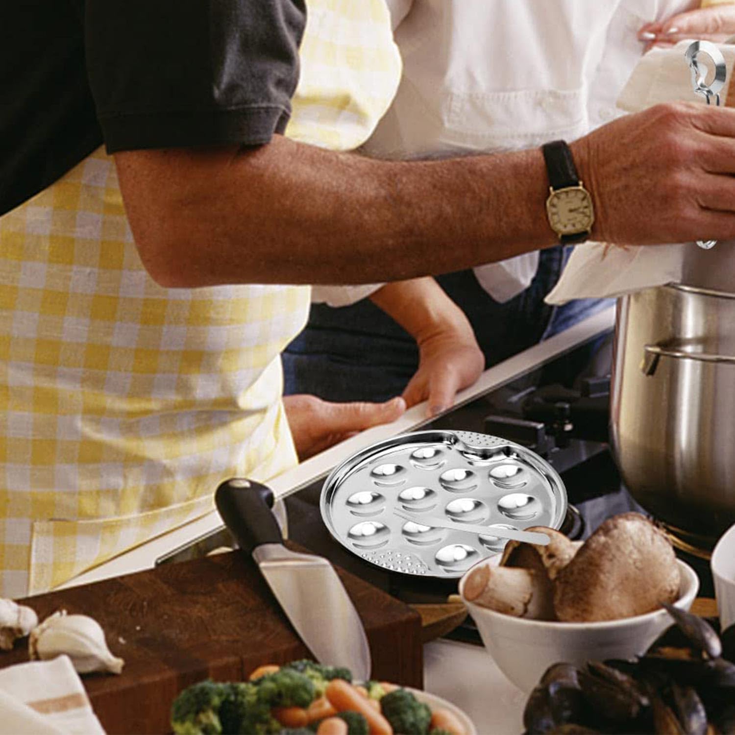 Piatto per Lumache in Acciaio Inossidabile, Set di Pinza e Forchetta, Antiscivolo e Isolante, 19 cm per Frutti di Mare, Ideale per Ristoranti e Famiglie