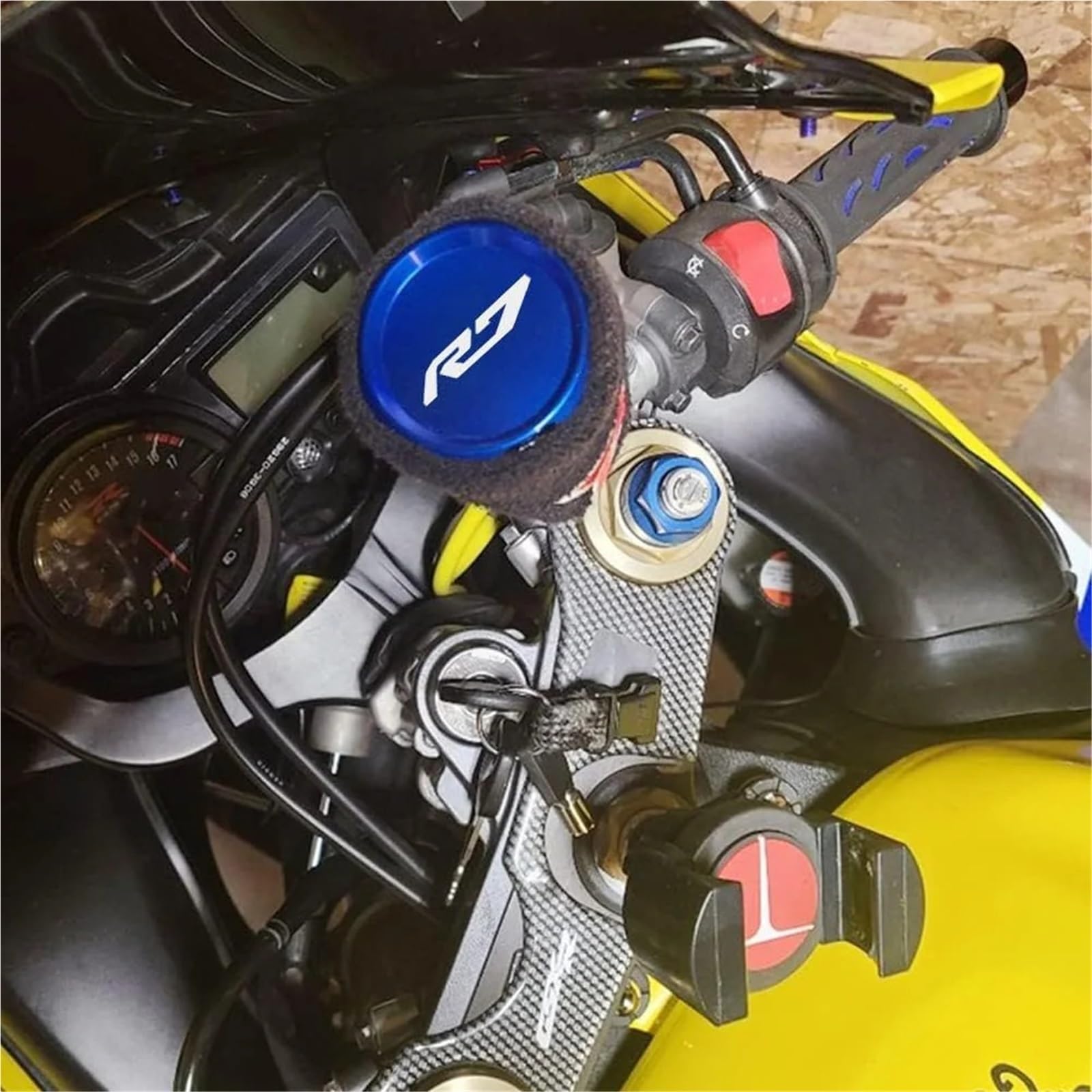 Fit for Yamaha R7 YZF-R7 YZFR7 2025 2024 2023 2022 2021 Zubehör Motorrad Vorne Hinten Brems Flüssigkeit Reservoir Abdeckung Öl Kappe socke(1 sock-Black)