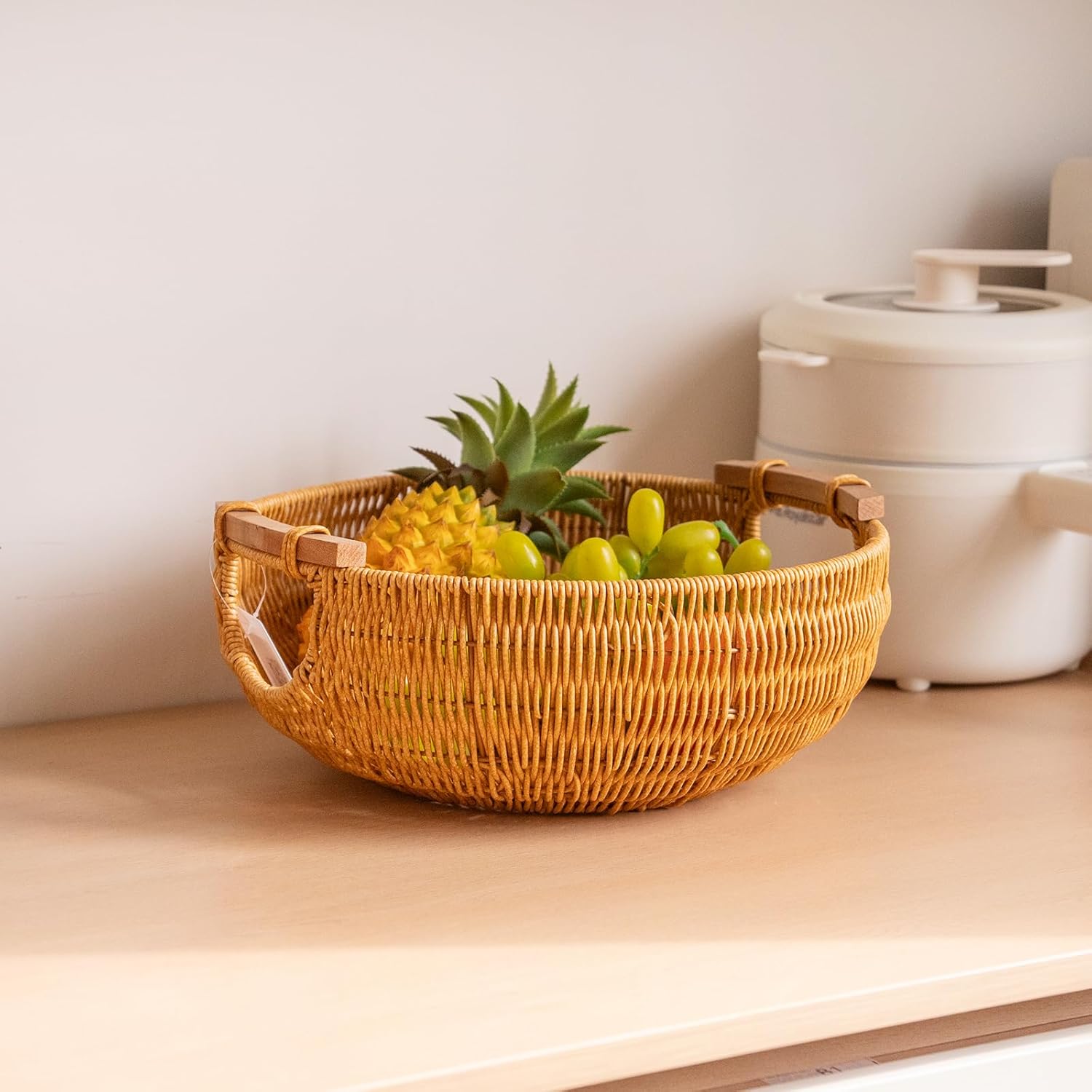 Storage Basket with Wooden Handle Fruit Basket Storage Basket Solid PP + Iron Frame Construction Ideal for organizing fruits, snacks, and toys. (Brown)