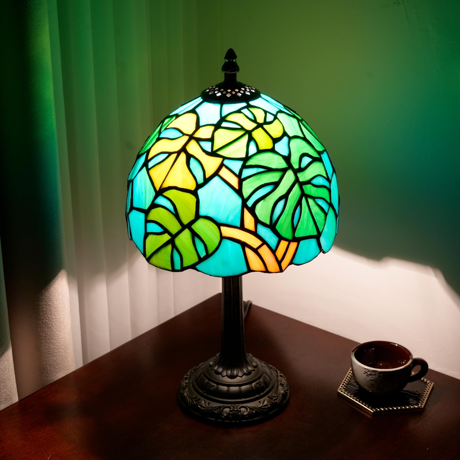 Tiffany mesa lámpara tortuga atrás bambú palma hojas vidrio lámpara hecha a mano verde lado de cama lindo acento luz de mesa de noche