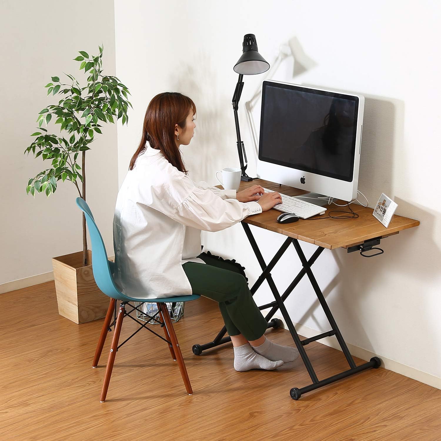 話題の人気 《新品 送料無料》昇降テーブル シルビア ホワイト