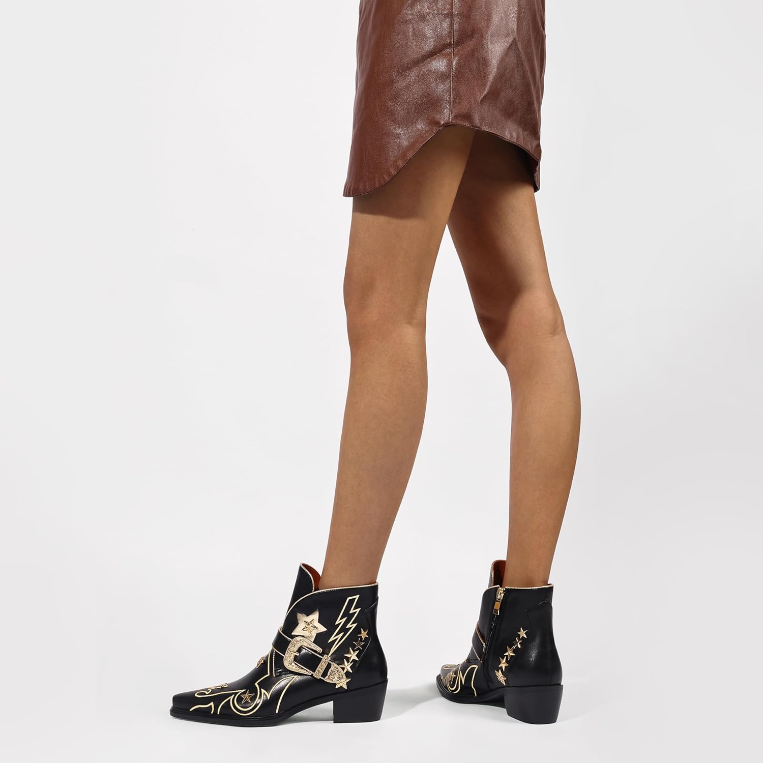 Women’s Western Ankle Boots Star Embroidered Cowgirl Boots Pointed Toe Low Heel with Metal Buckle for Festivals Concerts and Outdoor Adventures