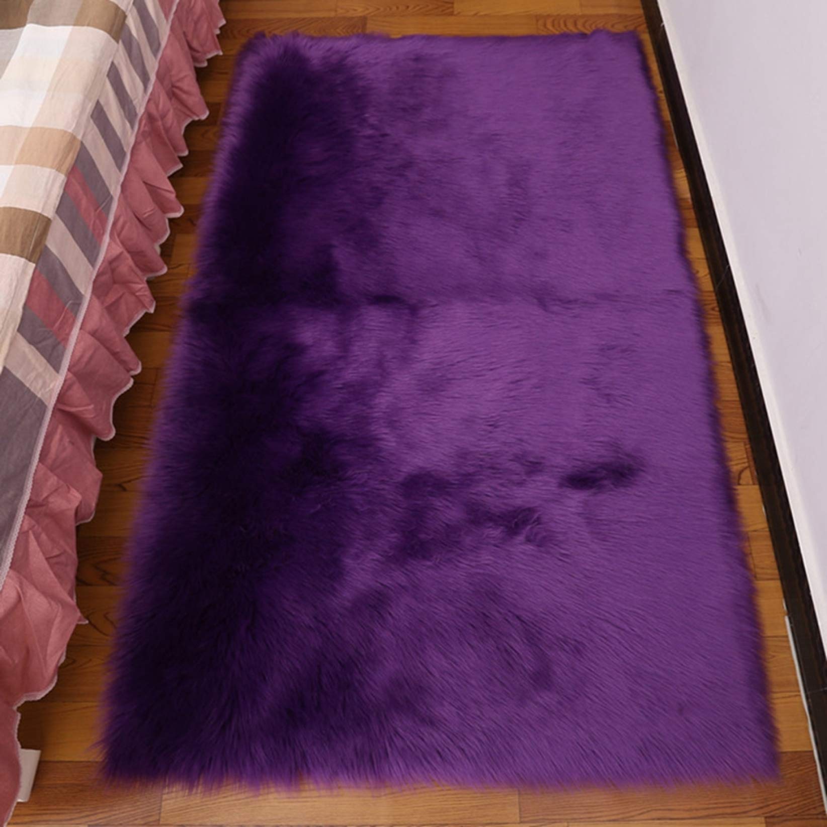 【ラブレッド♡】 ムートン　絨毯 Amazon.co.jp: [ZS2L7] ムートンラグ ラグ カラー ラファー風