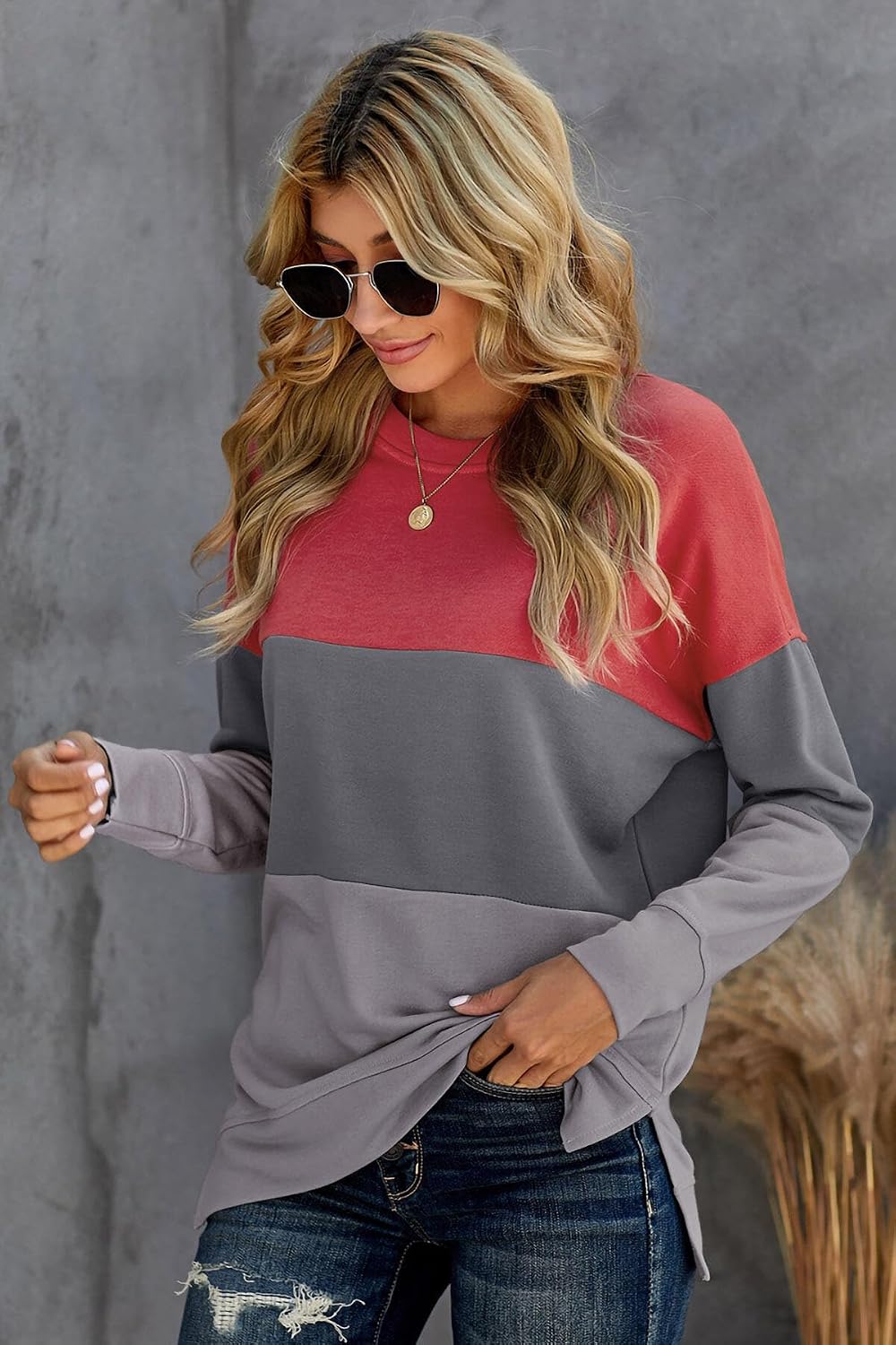 NEYOUQE Women Crewneck Pullover Sweatshirt Casual Fall Fashion Color Block Loose Long Sleeve Tops Plain Sweatshirts
