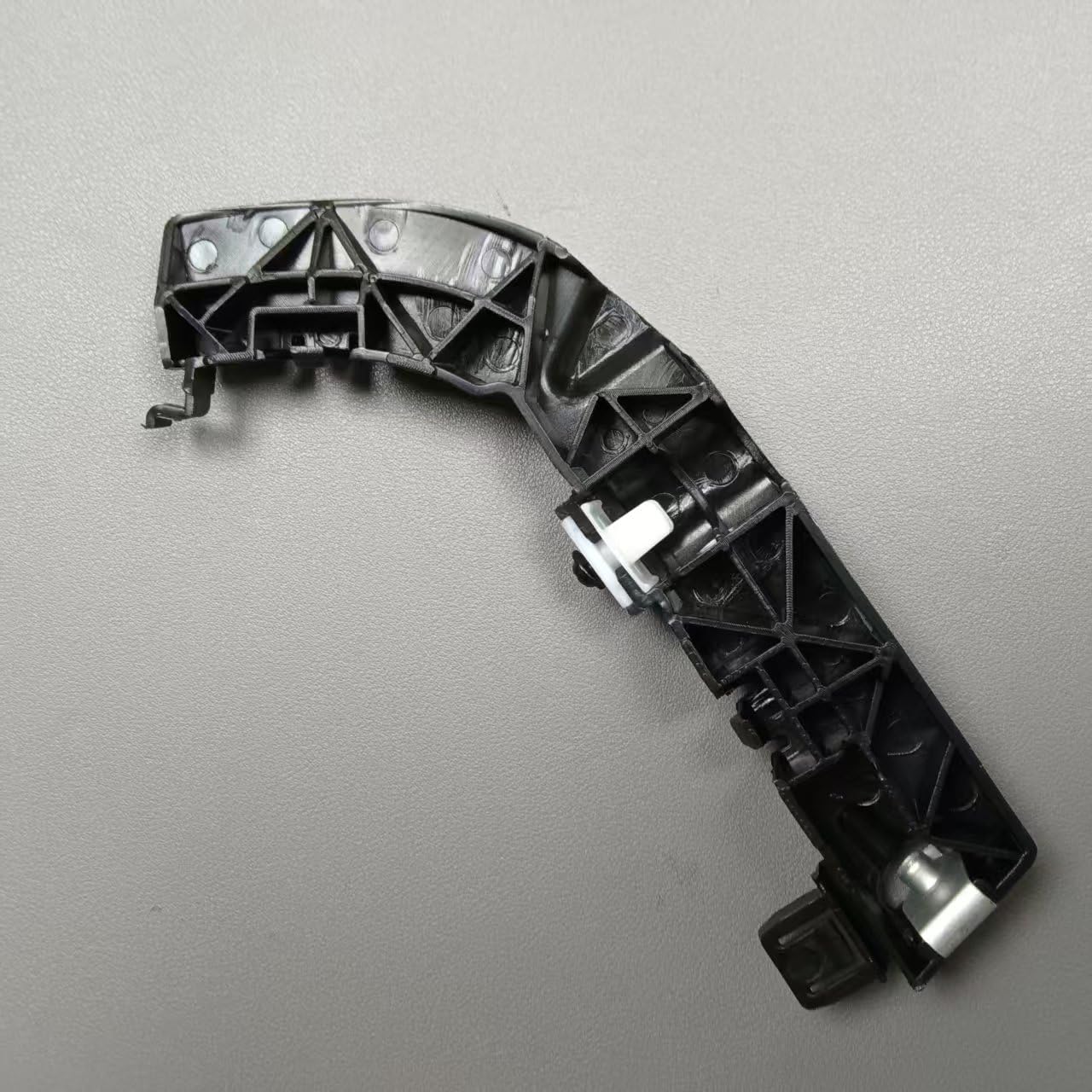 Front Bumper Bracket (One Pair) 68024342AD 68024343AD
