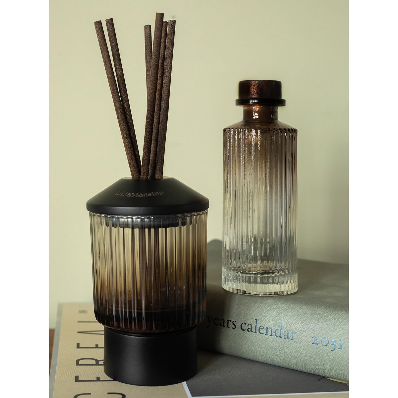 Schilfrohr-Diffusor-Set für Wohnkultur, inklusive Diffusorflasche und Schilfrohr (Strange Kiss)