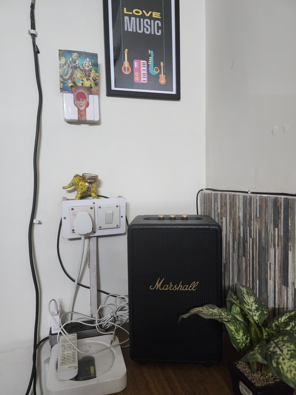 Marshall Tufton Portable Bluetooth Speaker with 20+ Hours of Portable Playtime, (360° Sound), Water-Resistant (IPX2) - Black & Brass.