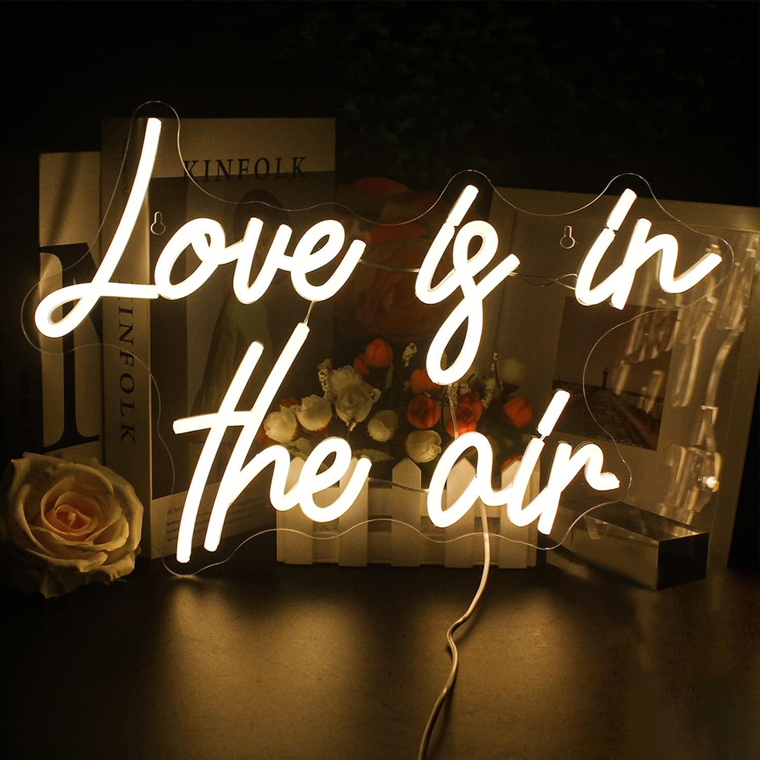 Looklight Neonowy znak "Love is in The Air", ciepła biel, LED, do dekoracji ścian, zasilany przez USB, litera, neonowa lampa, do sypialni, domu, baru, zaręczyn, na ślub, urodziny, przyjęcie, prezent
