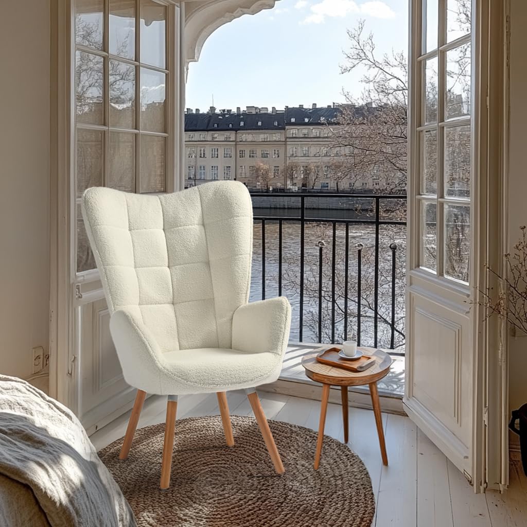 Fauteuil en Peau de Mouton Beige avec Assise Rembourrée pour Salon Chambre à Coucher Chaise de Loisirs Scandinave avec Dossier Épais Pieds en Bois Massif un Design Élégant de Coutures Grille