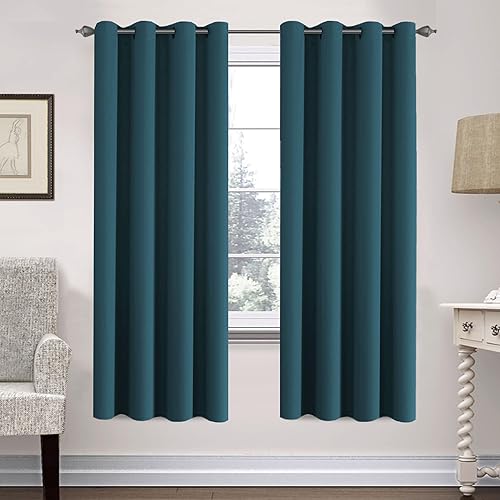 Cortinas opacas de alta calidad con aislamiento térmico para dormitorio o sala de estar, con ojales clásicos en la parte superior (2 paneles, verde