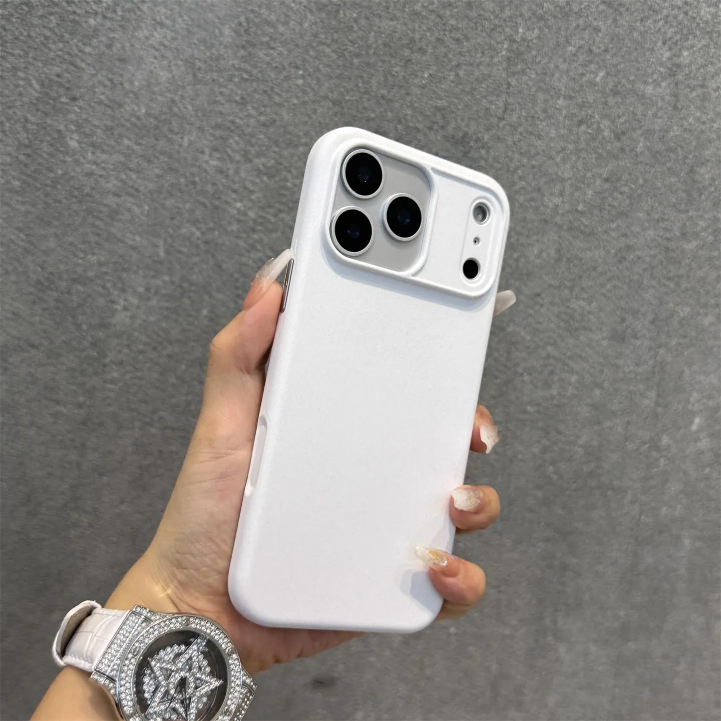 Coque mate iPhone 17 Pro Max blanche compatible avec recharge magnétique et bouton caméra - 7