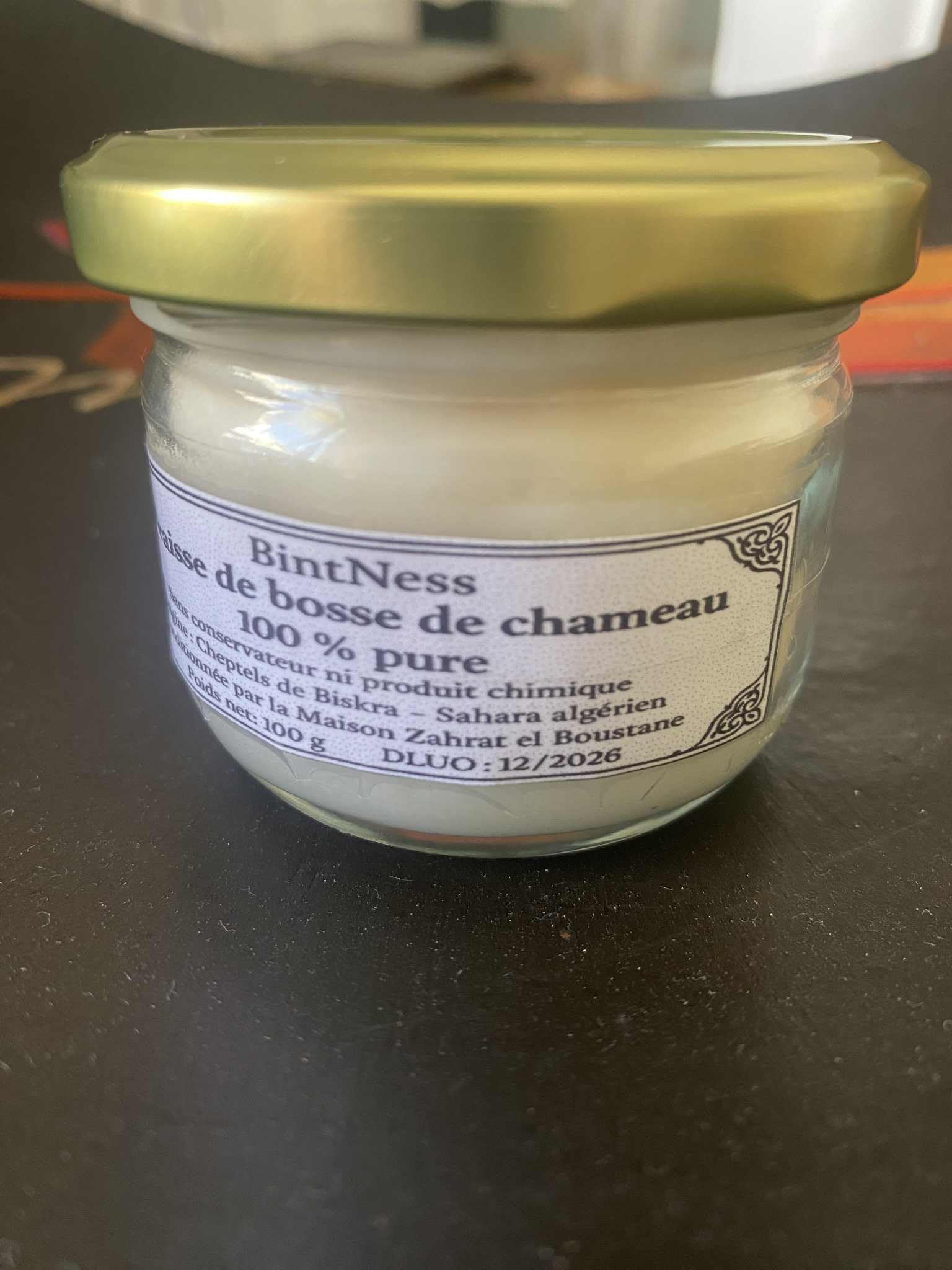 Veritable graisse de bosse de chameau du Sahara algérien, 100% pure (et non pas une simple mixture contenant un peu de graisse) Maison Zahrat alBoustane