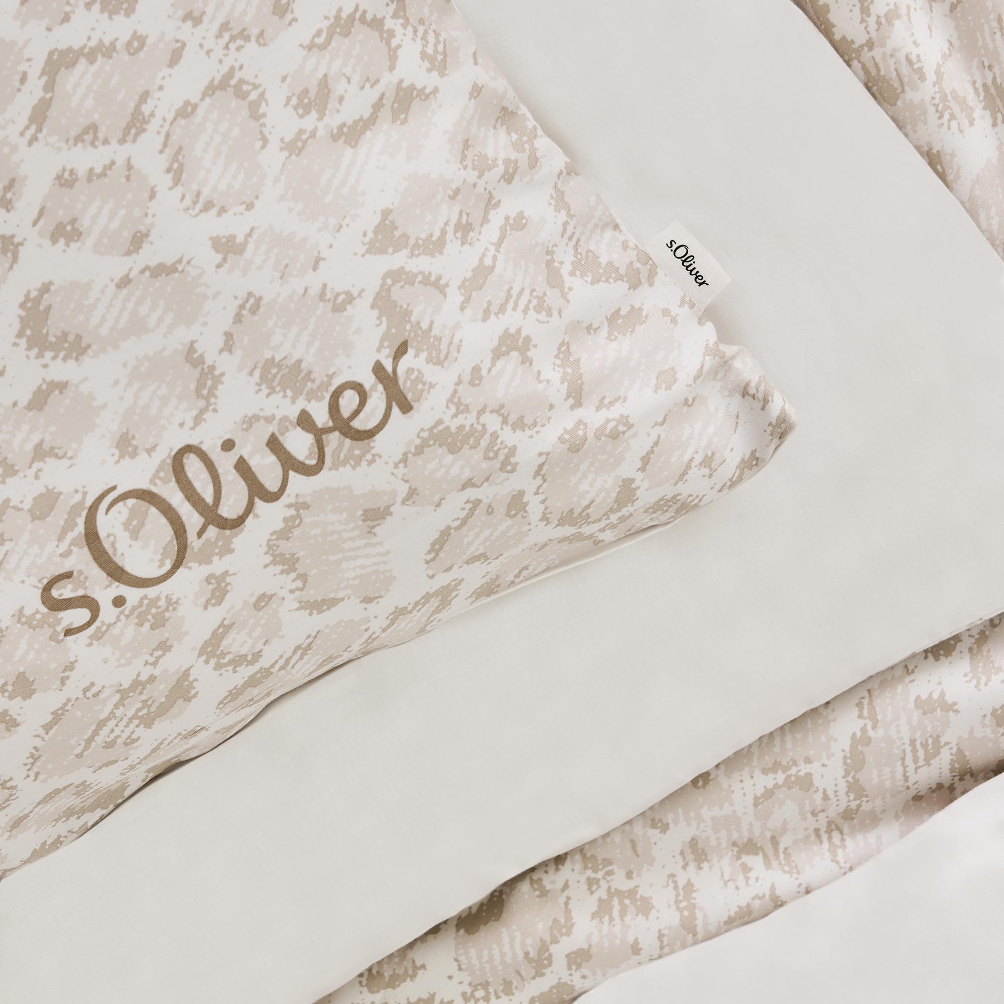 s.Oliver Leo Bettwäsche 155x220 cm - 100% Baumwolle, Reißverschluss, anschmiegsam, weich & waschbar, Mako Satinbettwäsche beige modern Leoparden Muster