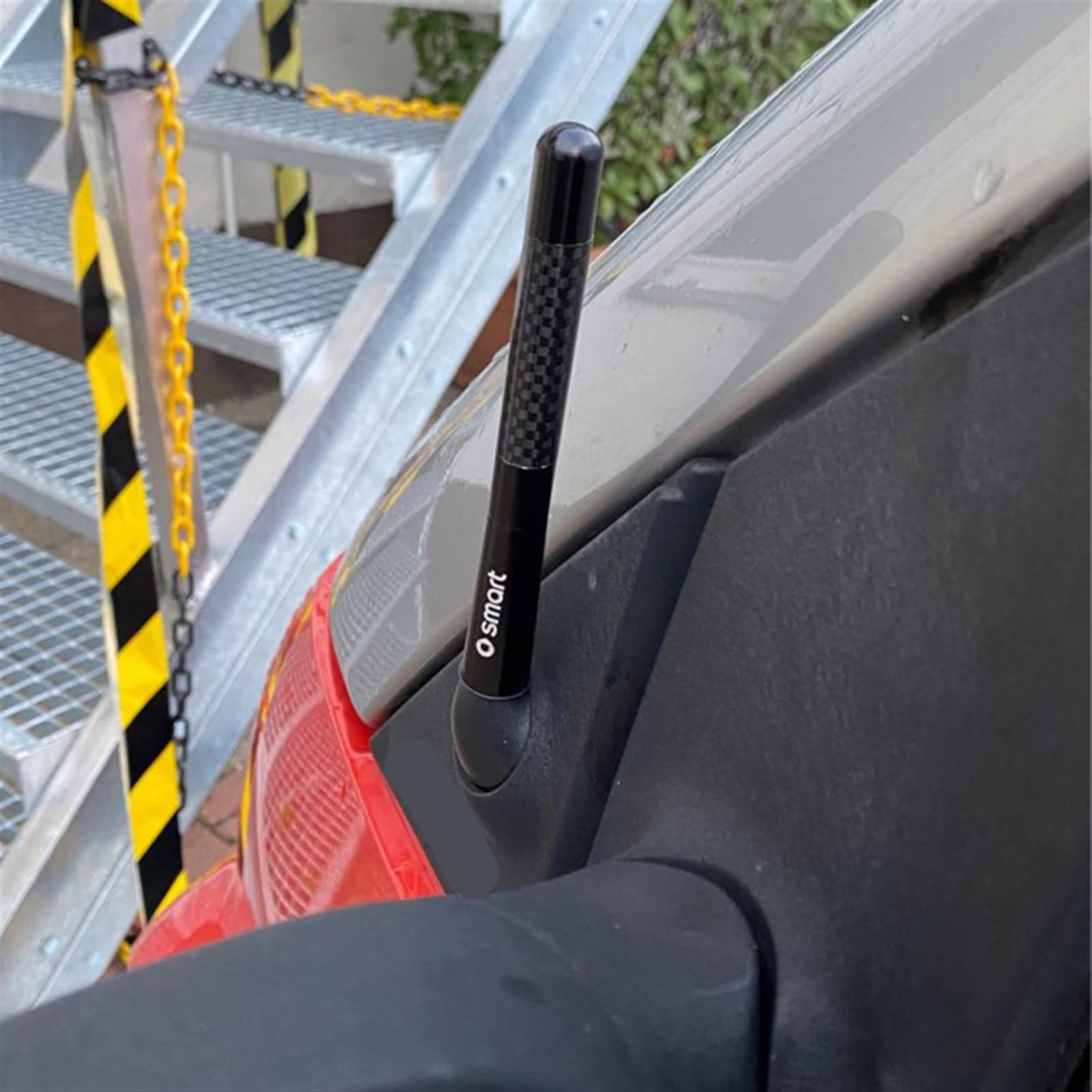 Antenna per auto, ricambio universale per auto Antenna radio FM per antenna corta in fibra di carbonio 12 cm con viti(rosso carbone
