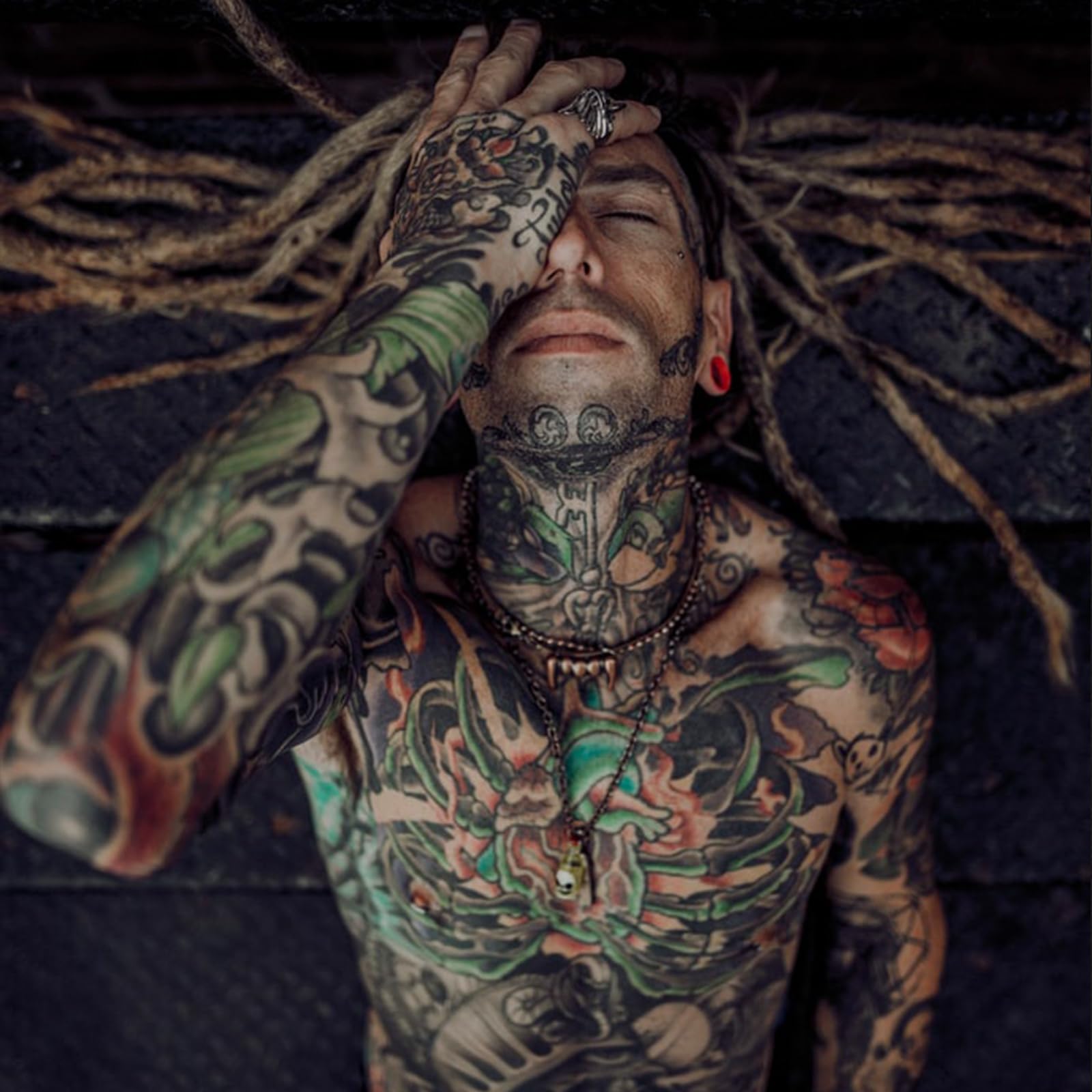 La crème de tatouage est la crème la plus élevée sur le marché, un tatouage confortable ou une expérience de maquillage permanente, un tatouage propre, etc. 10 g (4 bouteilles)