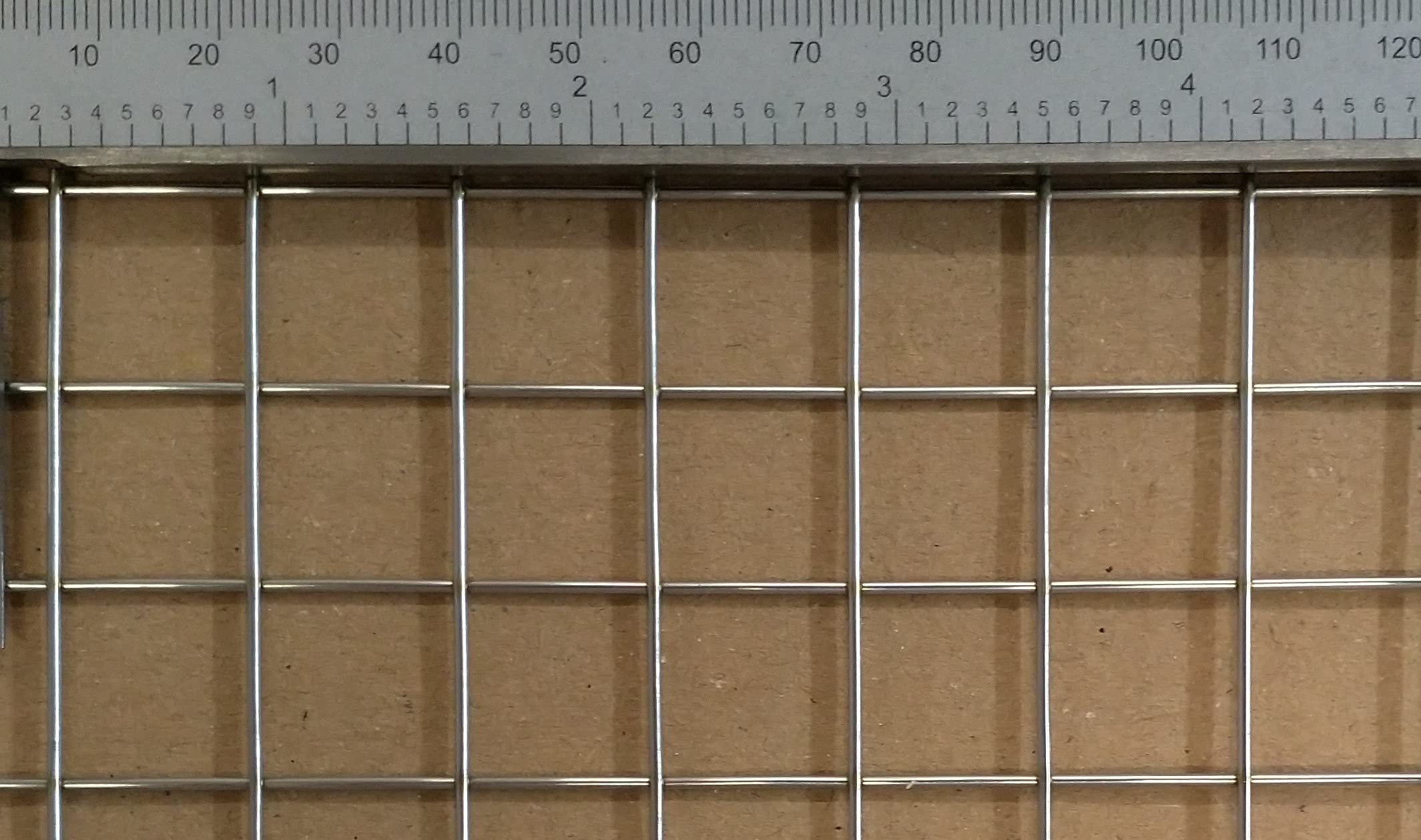 Griglia di saldatura in acciaio inox 1.4301 con maglie larghe 15,8 mm, spessore filo 1,2 mm, dimensioni: 1000 x 1000 mm