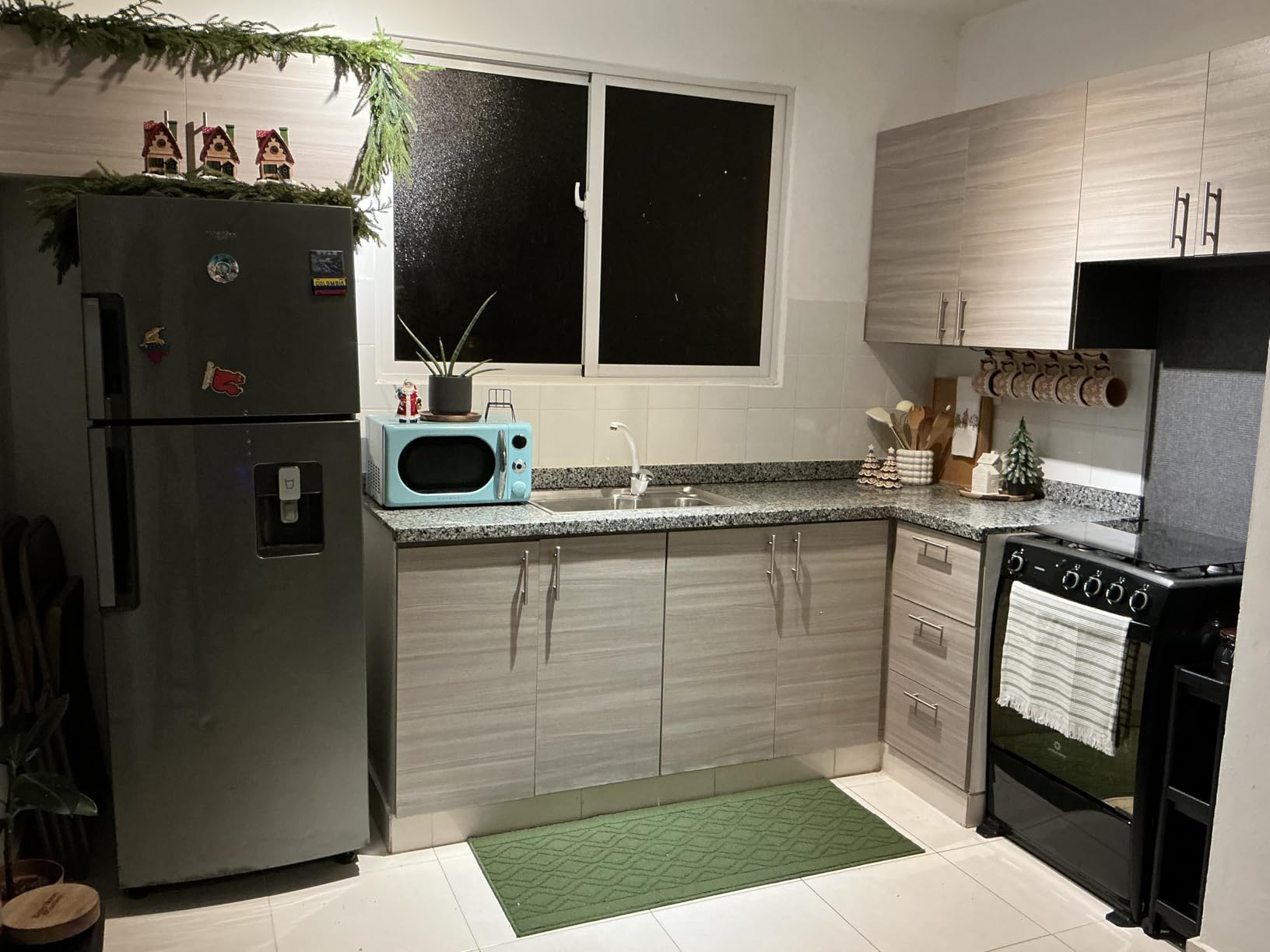 Wave Geometric Kitchen Mat