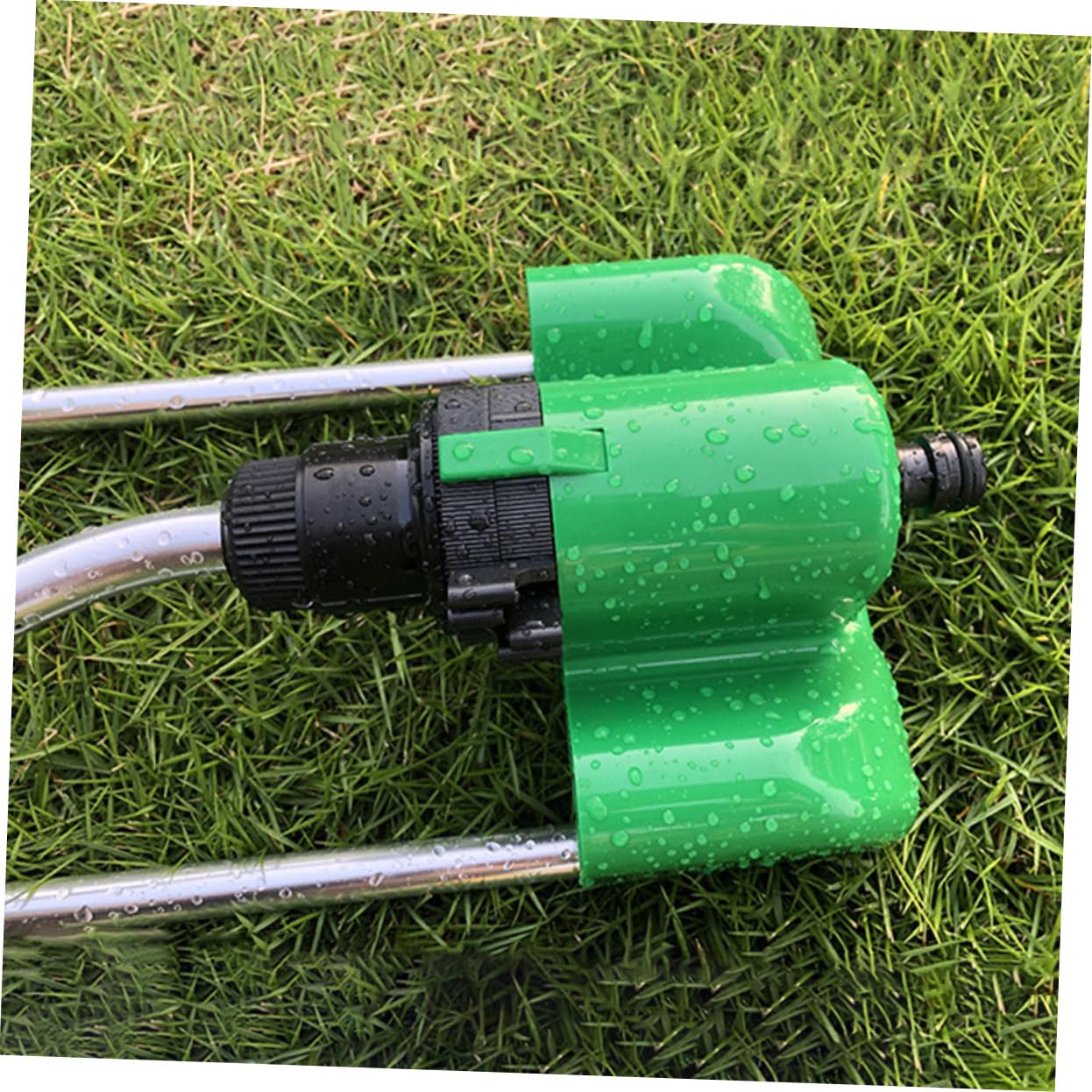 SUPVOX Irrigatore Oscillante da Giardino a 17 Fori in Lega di Alluminio e Plastica, Spruzzo Uniforme e Fine, per Prato e Orto