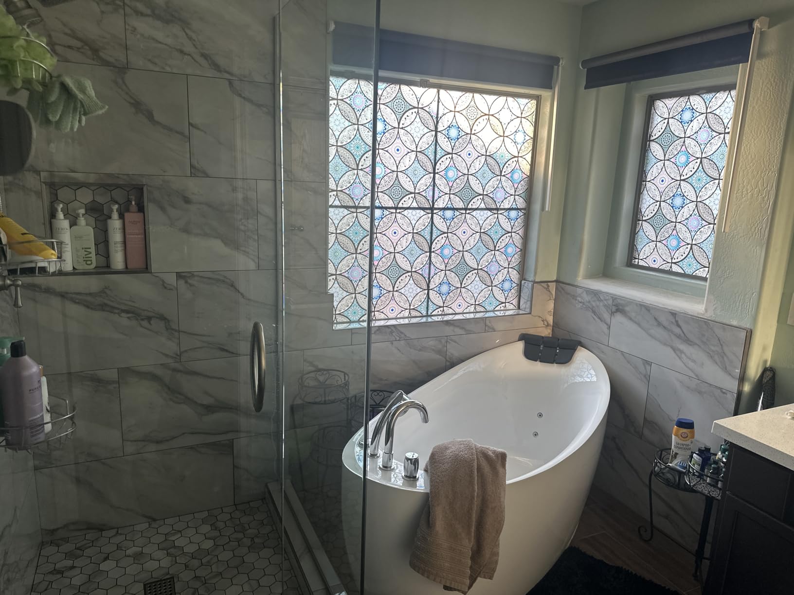 Empava 67" x 31" Freestanding Whirlpool Tub with Left/Right Drain,560W Stand Alone Bathtub with 7 Hydromassage Jets, Elegant Boat-Shaped,Acrylic,ETL Certified