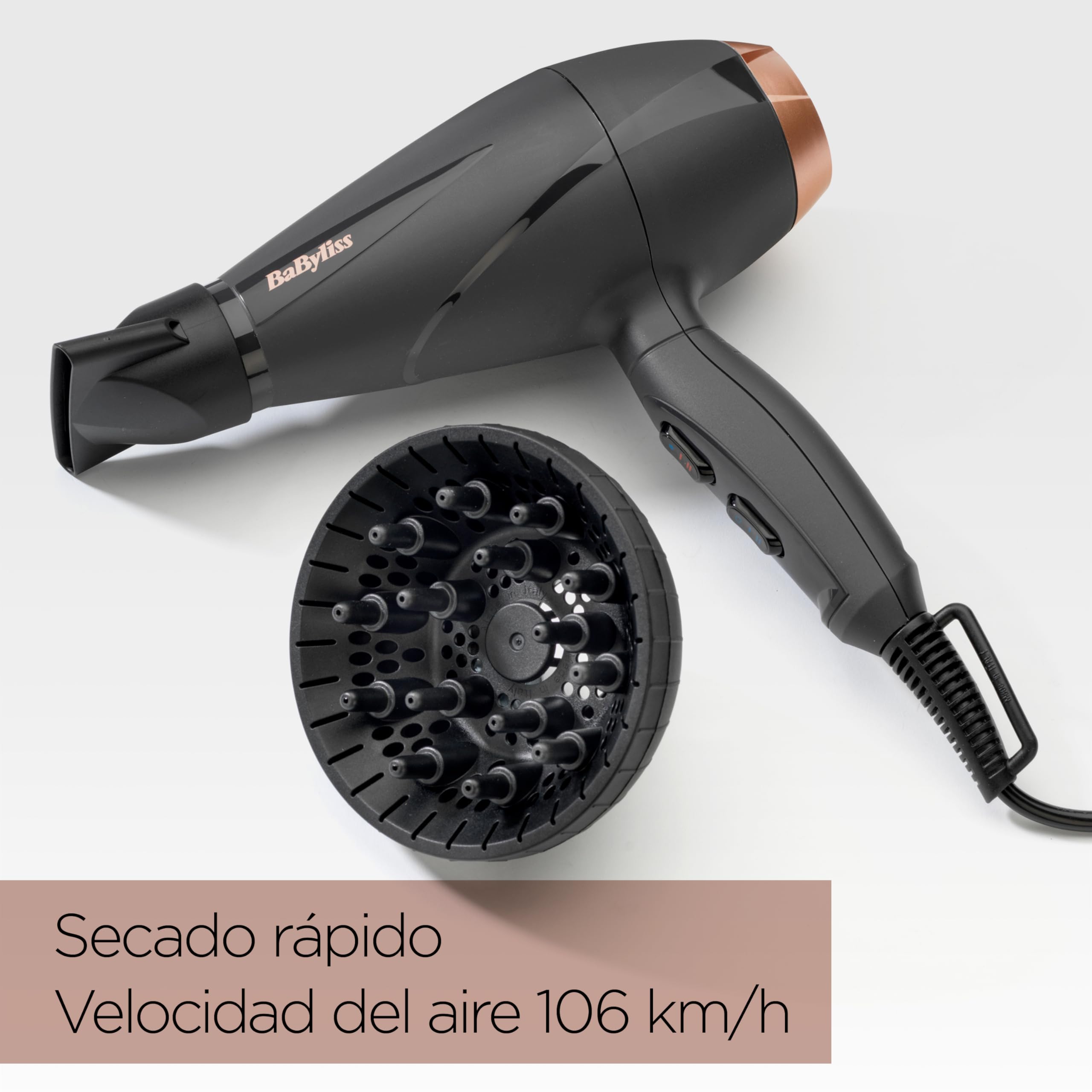 BaByliss Secador de Pelo Smooth Pro con Difusor - Secador Potente de 2100W, Fabricado en Italia, Tecnología iónica antiencrespamiento, 3 ajustes de temperatura y 2 Velocidades, Negro, 6709DE