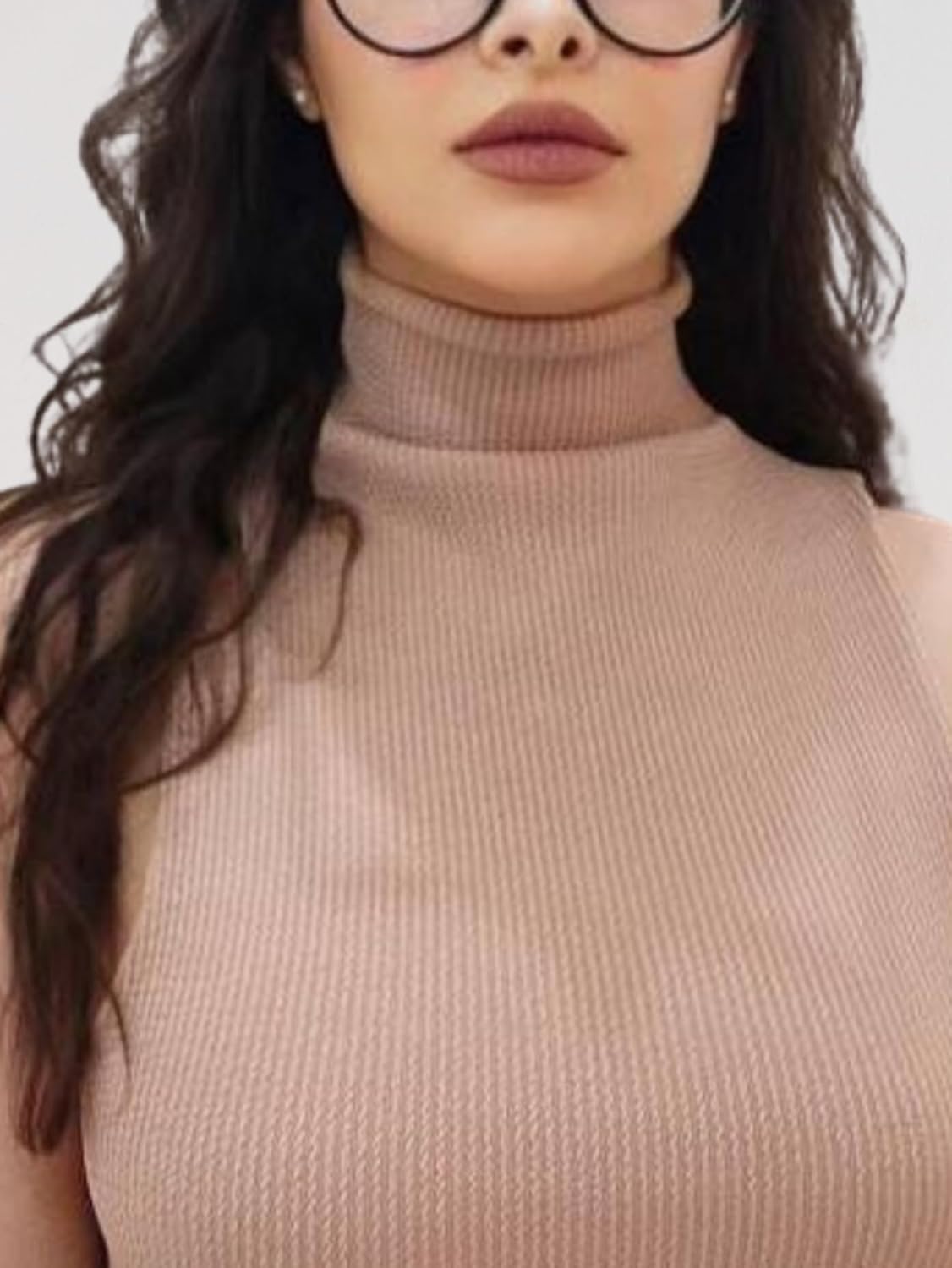 Vestido feminino Midi Elegante com Gola Alta e Fendas Laterais Luxo em promoção! Veja a oferta e mais achadinhos de Vestidos 6 Hoje é o melhor dia para comprar Vestido feminino Midi Elegante com Gola Alta e Fendas Laterais Luxo com aquele preço maroto! Promoção! Aproveite a oferta! 6