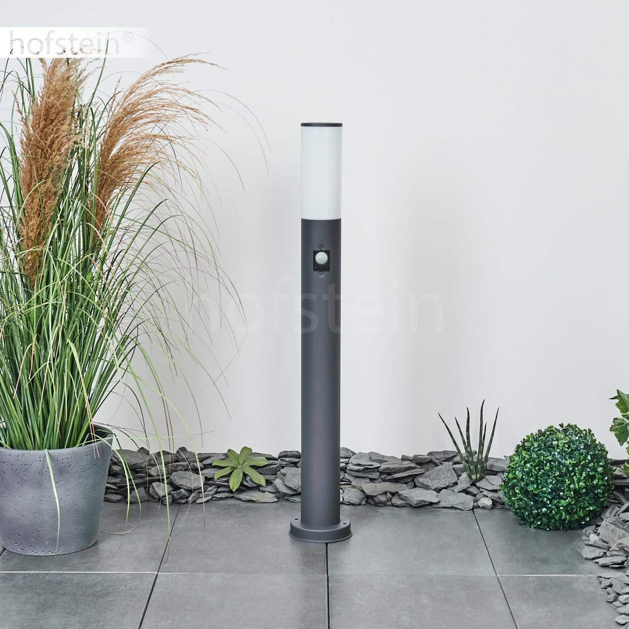 HOFSTEIN Wegeleuchte Caserta, Außenwegeleuchte mit Bewegungsmelder aus Metall/Kunststoff in Anthrazit/Weiß, moderne Außenleuchte für Garten, Außenbereich, Hof, Terrasse, Höhe 80 cm, E27, IP44
