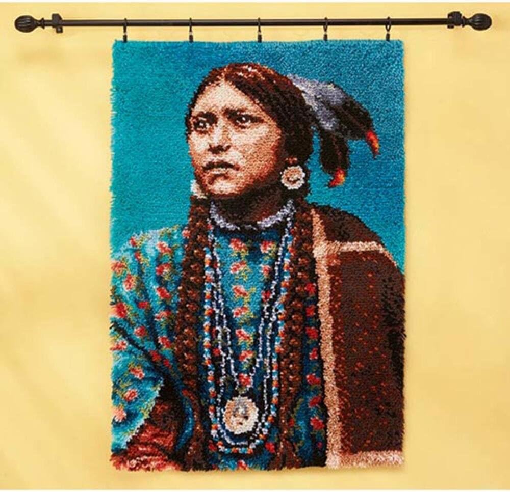 Craftways Magaskawee Latch Hook Kit Arts, Crafts & Sewing