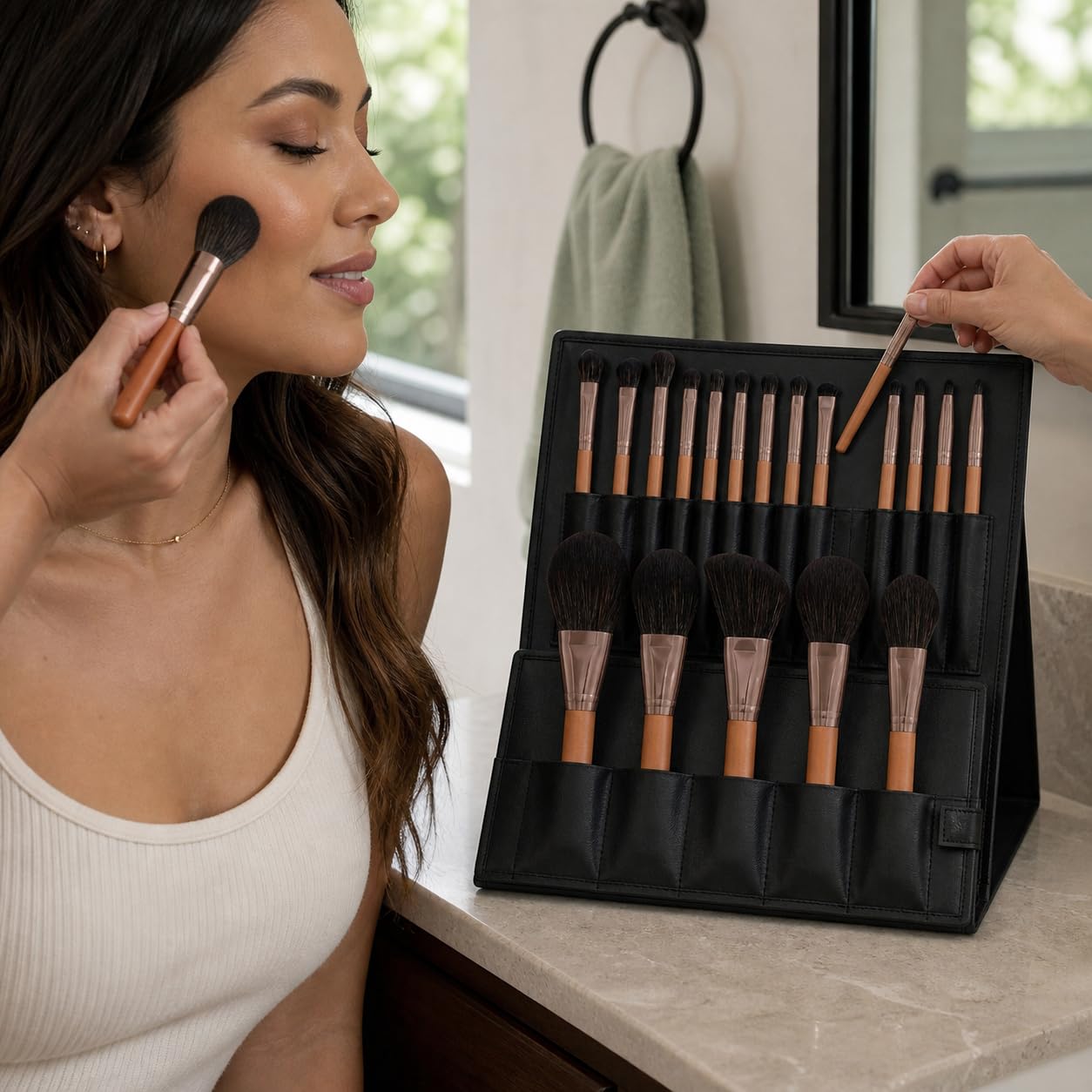 Set Pennelli Trucco 17 Pezzi, Manico, Fusto in metallo, Pennelli Trucco Oc, Sfumature, Per Estetiste, Set di 17 pennelli per trucco rosso acero con borsa pieghevole nera con coulisse