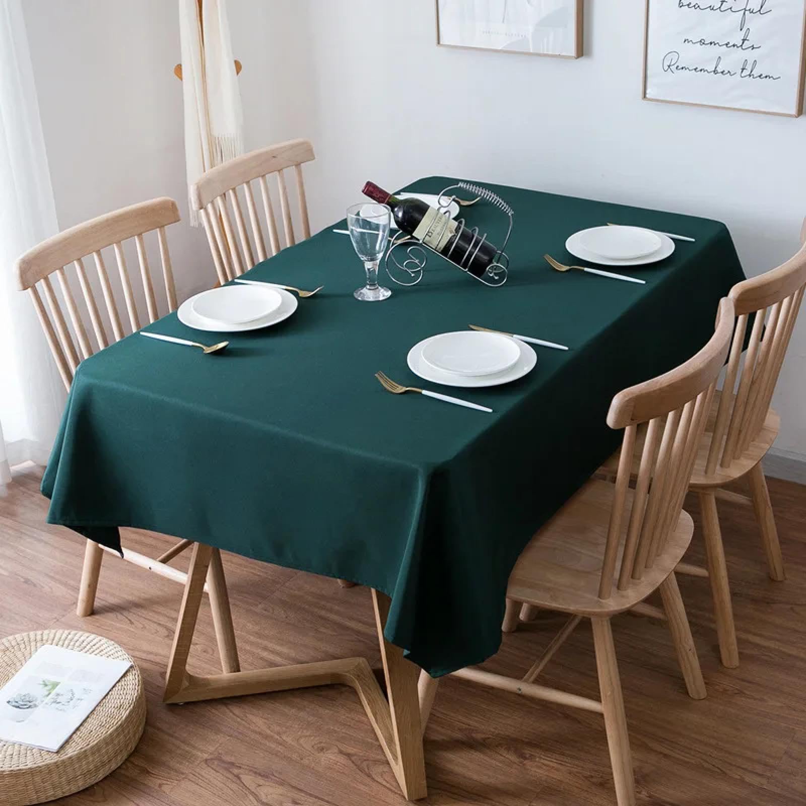 Nappe verte en polyester solide 60x60 cm : créez une ambiance chaleureuse chez vous