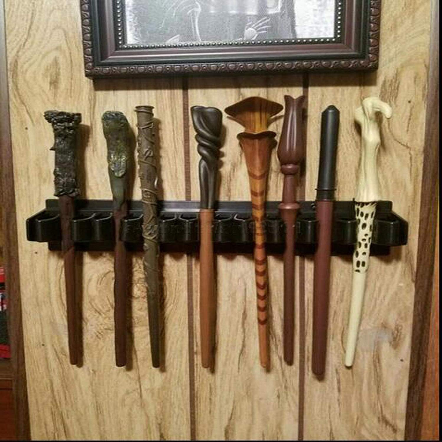 ハリーポッター ワンドスタンド 2個セット 杖のスタンド Amazon.co.jp: ハリ ポタ ワンドスタンド USJ 杖 台座 スタンド