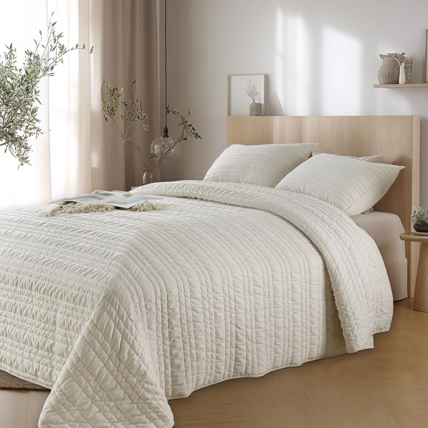 KASENTEX Luxury Velvet Quilt Set 3 Pieces Oversize King,Soft Bedspread Coverlet with 2 Pillow Shams, Lightweight Bed Blanket, Elegant Stitch Design, Machine Wash All Season Bedding,Light Khaki - Image 4