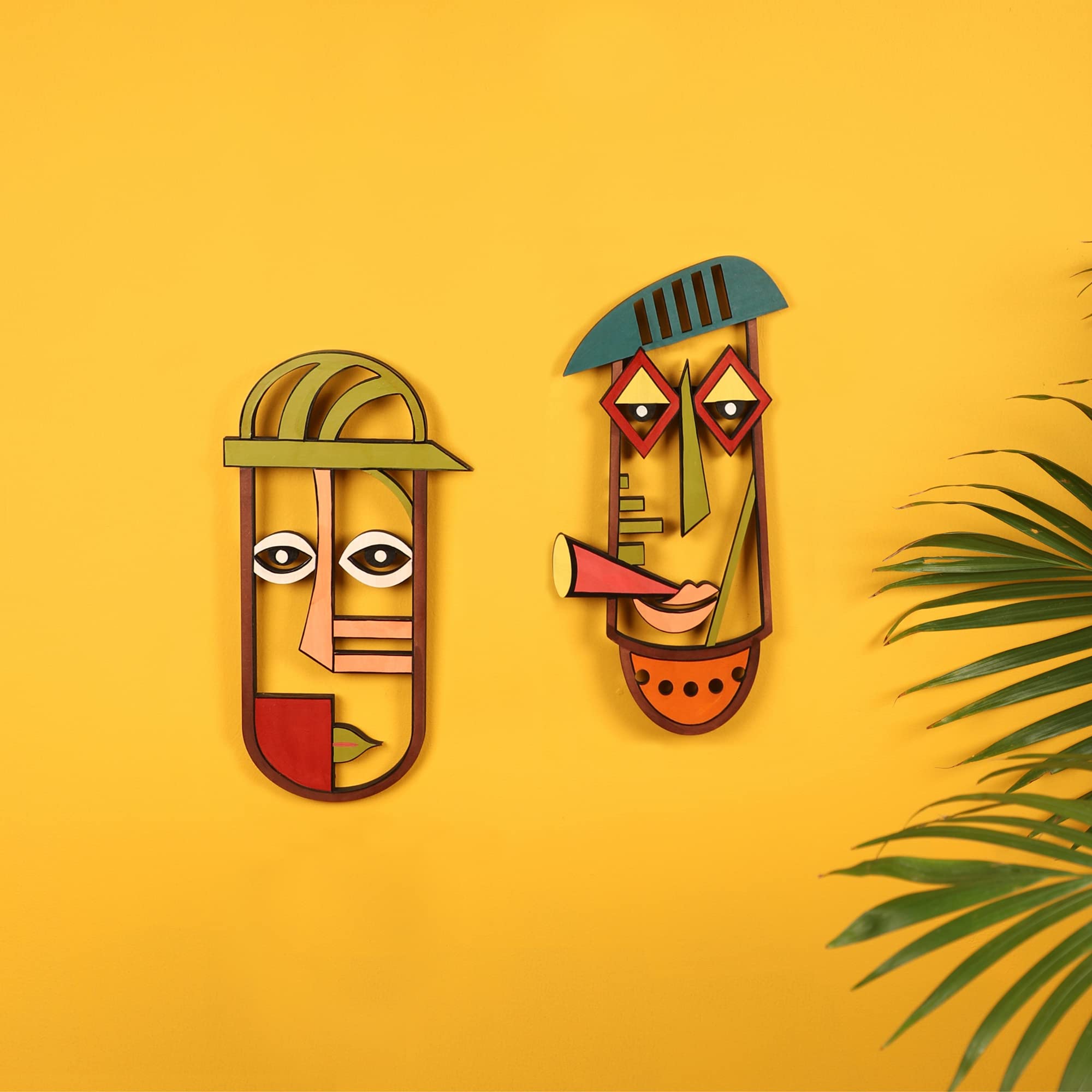 AAKRITI ART CREATIONS Holmes & Watson Wall Decor Set (7x13/7x14)