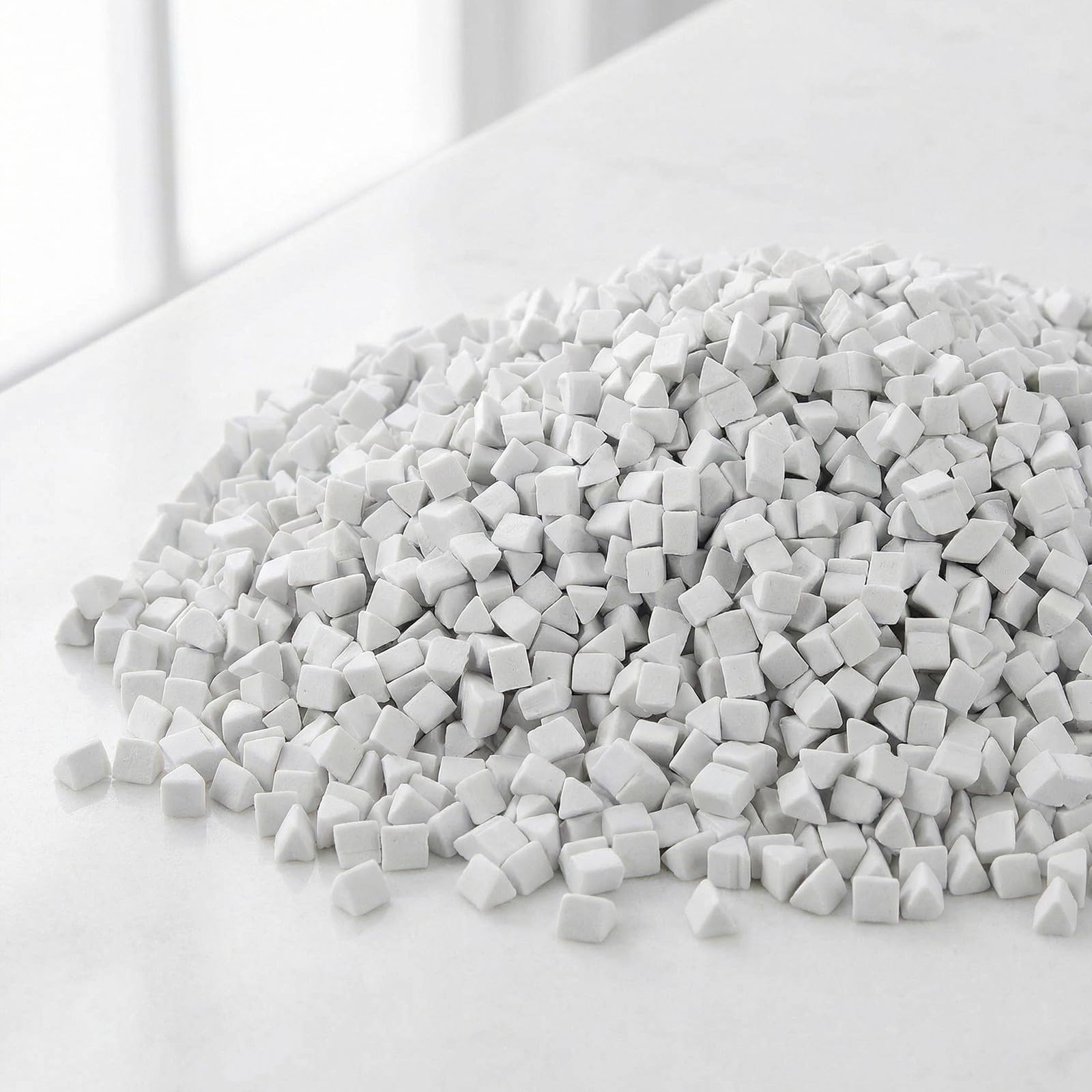 Mezzi Abrasivi Triangolari in Ceramica Bianca da 4mm per Lucidatura 1kg, per Burattatrici Vibranti e Limatura di Pietre Superfici Migliorate e Riduzione Rottura