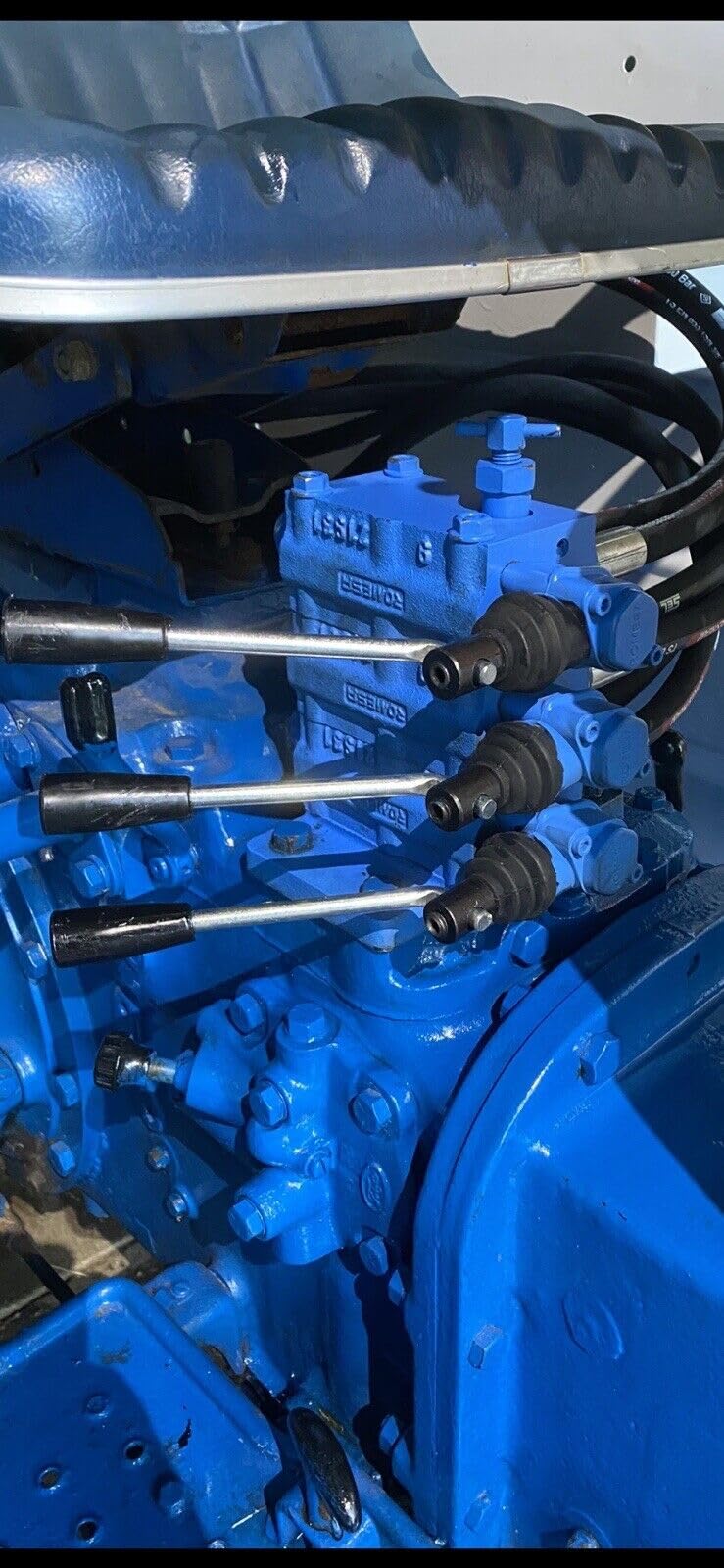 Ford 8600 Tractor Hydraulic Pressure Nut Assembly C7NNH856C For Ford 2000 3000 3500 2120 3120 Tractors - Reliable Aftermarket N Ford Tractor Parts