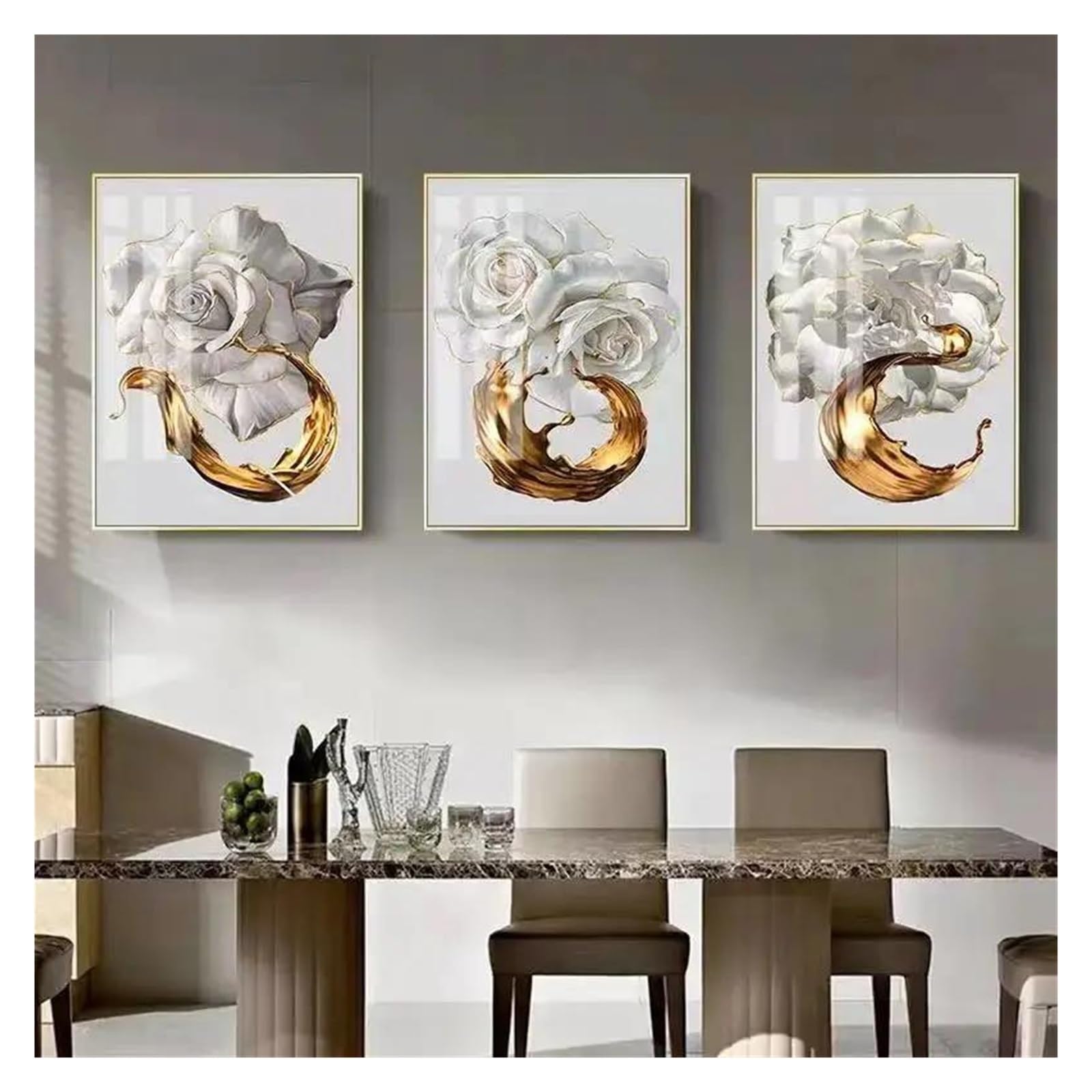 Tableau triptyque rose et or pour habiller un grand mur vide de salon moderne