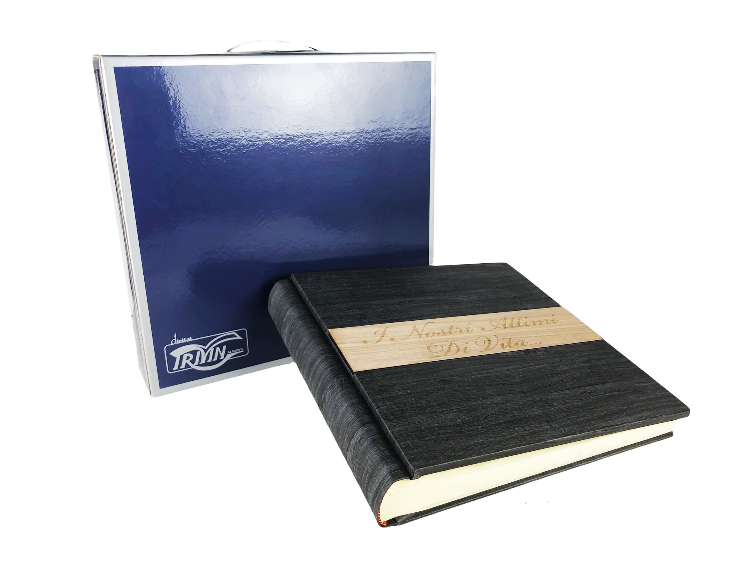 TriVin Art, Álbum de Fotos en Polipiel, con Aplicación de Madera Personalizable con Grabado. Ideal para Bautismo, Boda, Comunión y foto recuerdo.